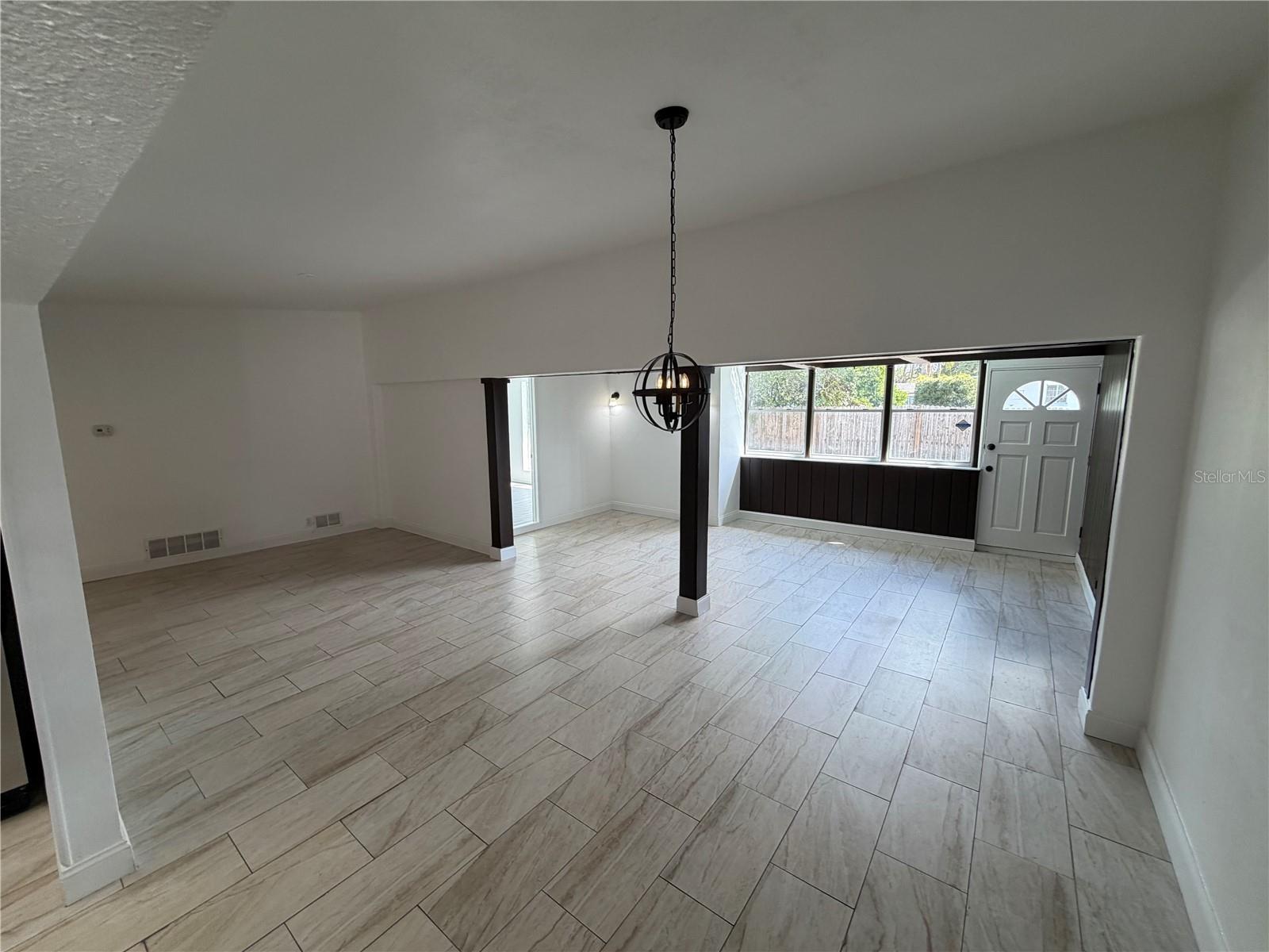 4235 Edgewater Drive, FL