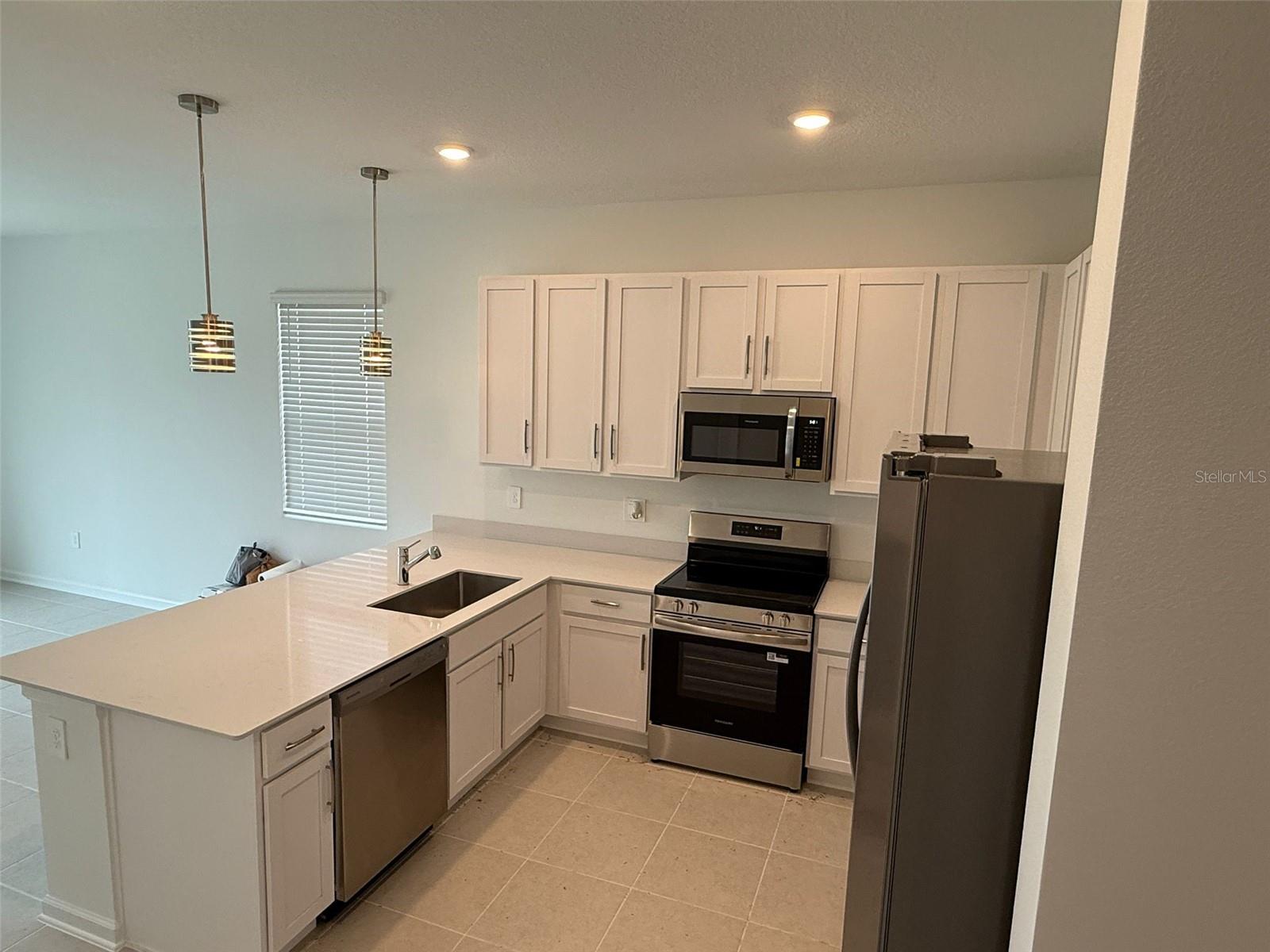 2691 Skyline Loop, FL