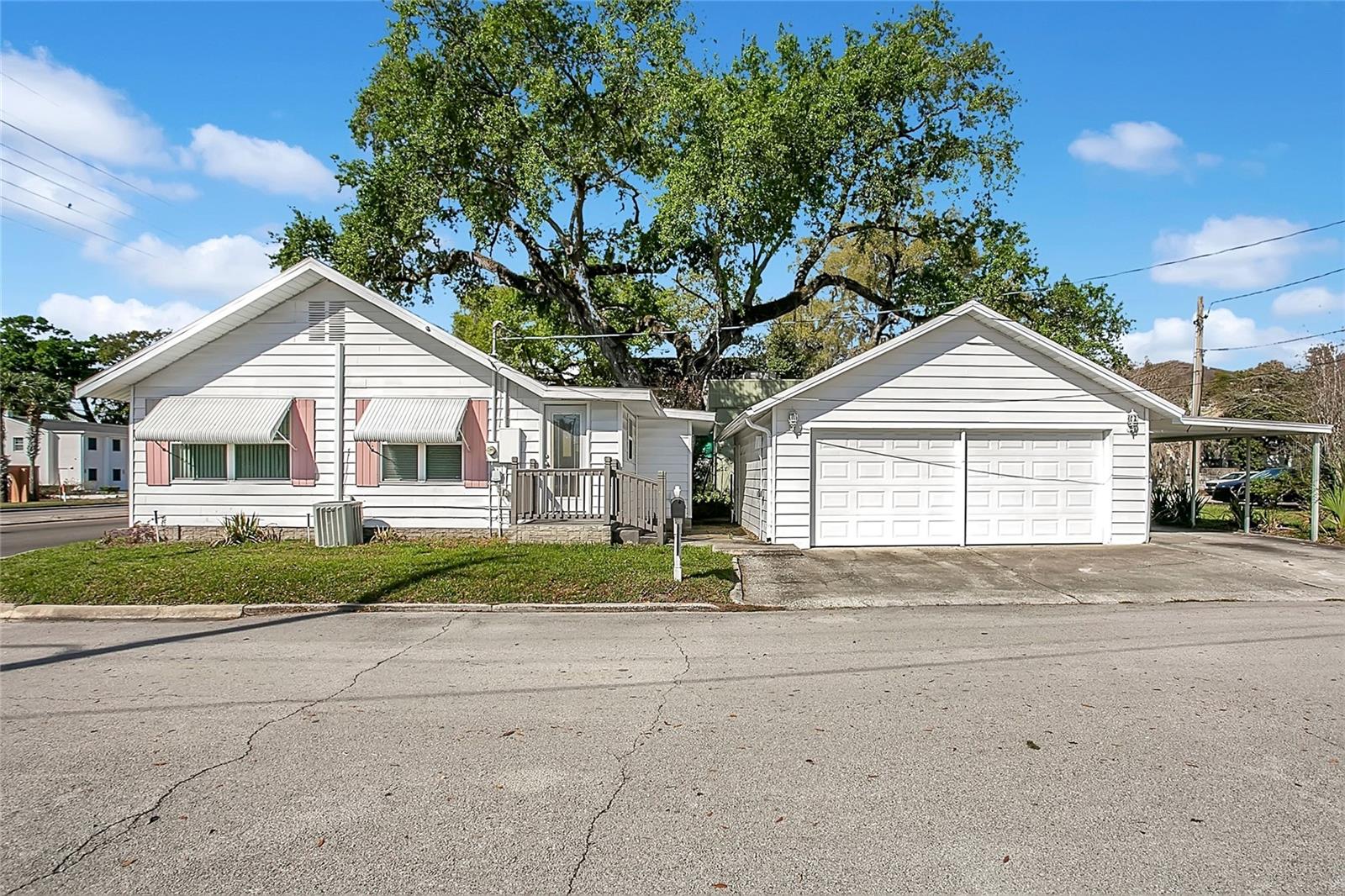 705 Michigan Street, FL