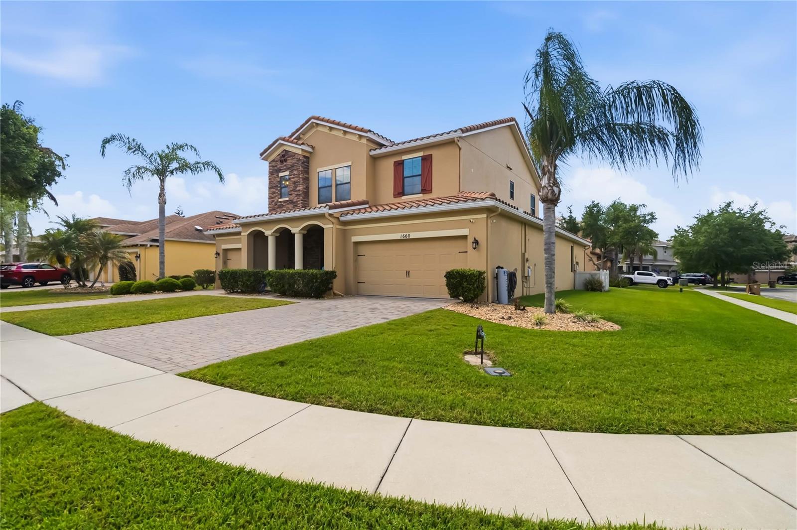 1660 Prairie Oaks Drive, FL