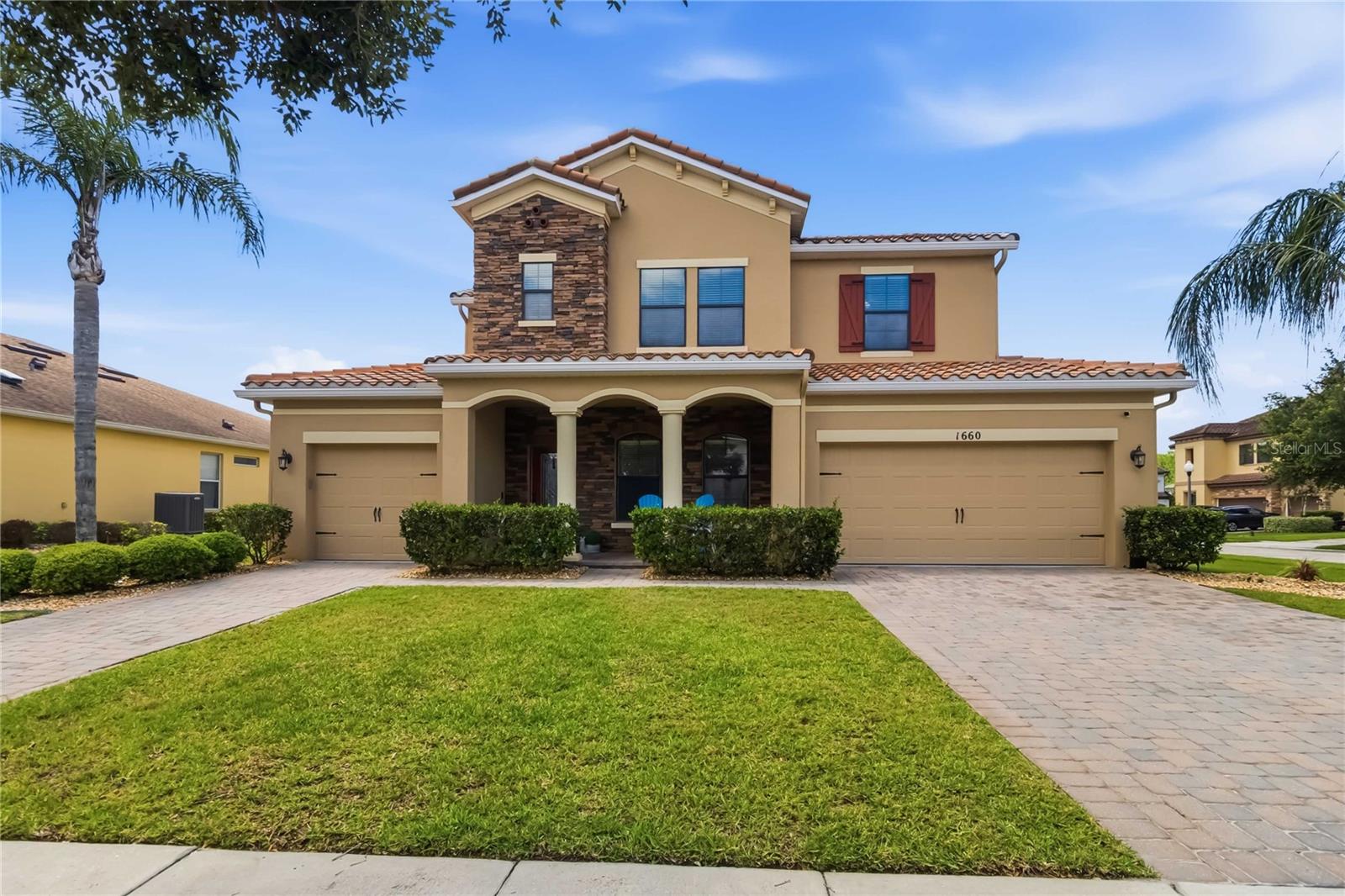 1660 Prairie Oaks Drive, FL