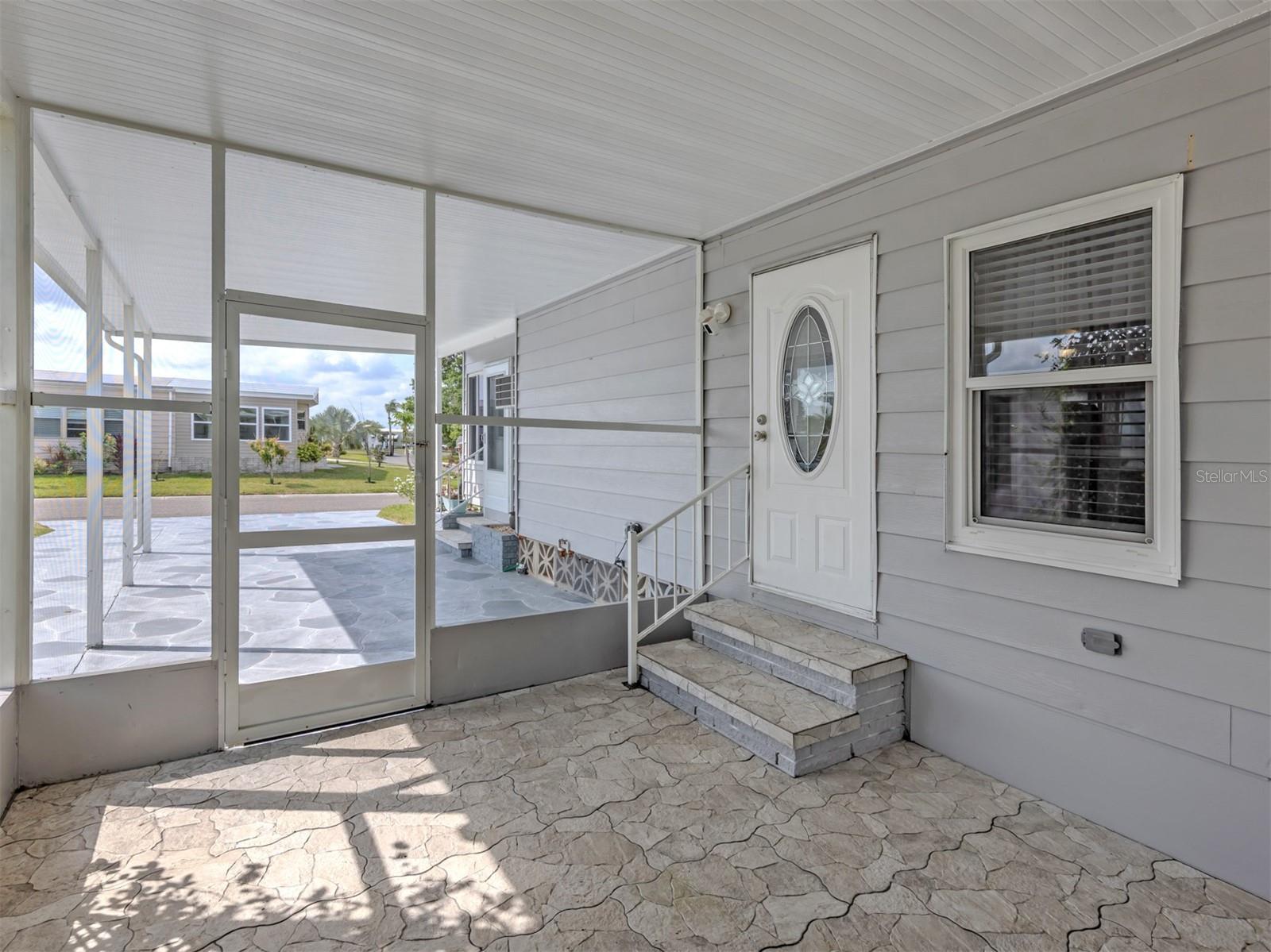 295 Anchors Way, FL