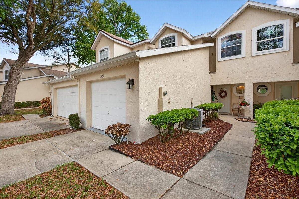 525 Lake Bridge Drive, FL