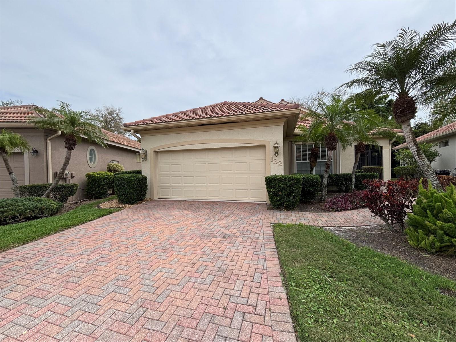 132 Amora Avenue, FL