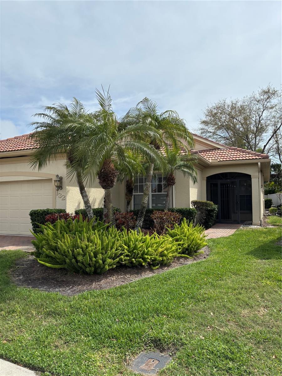 132 Amora Avenue, FL