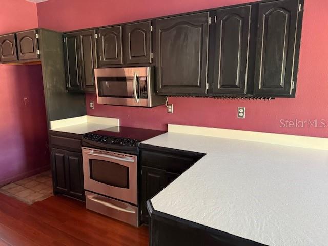 450 Longmeadow Lane, FL