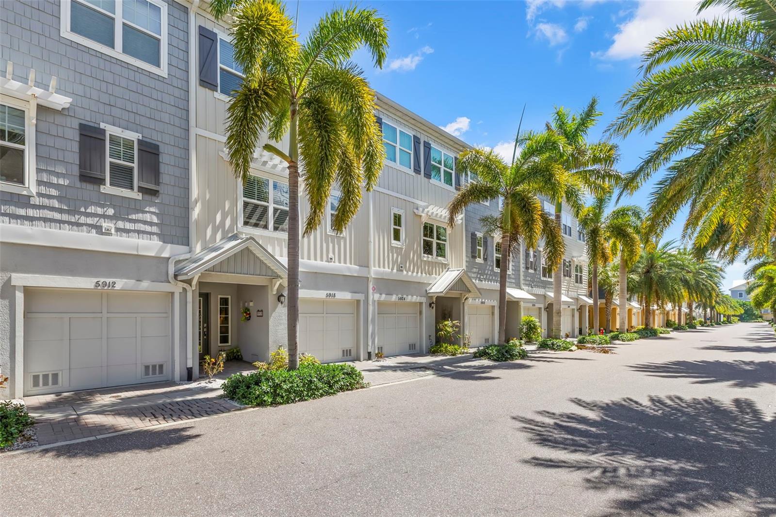 5918 Anchorage Way, FL