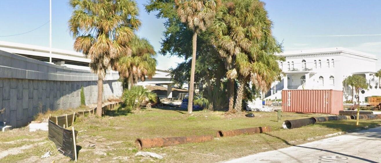 702 Ross Avenue, FL