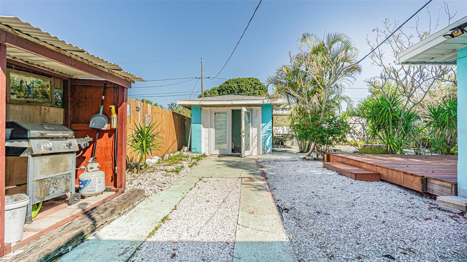 1024 Apache Trail, FL