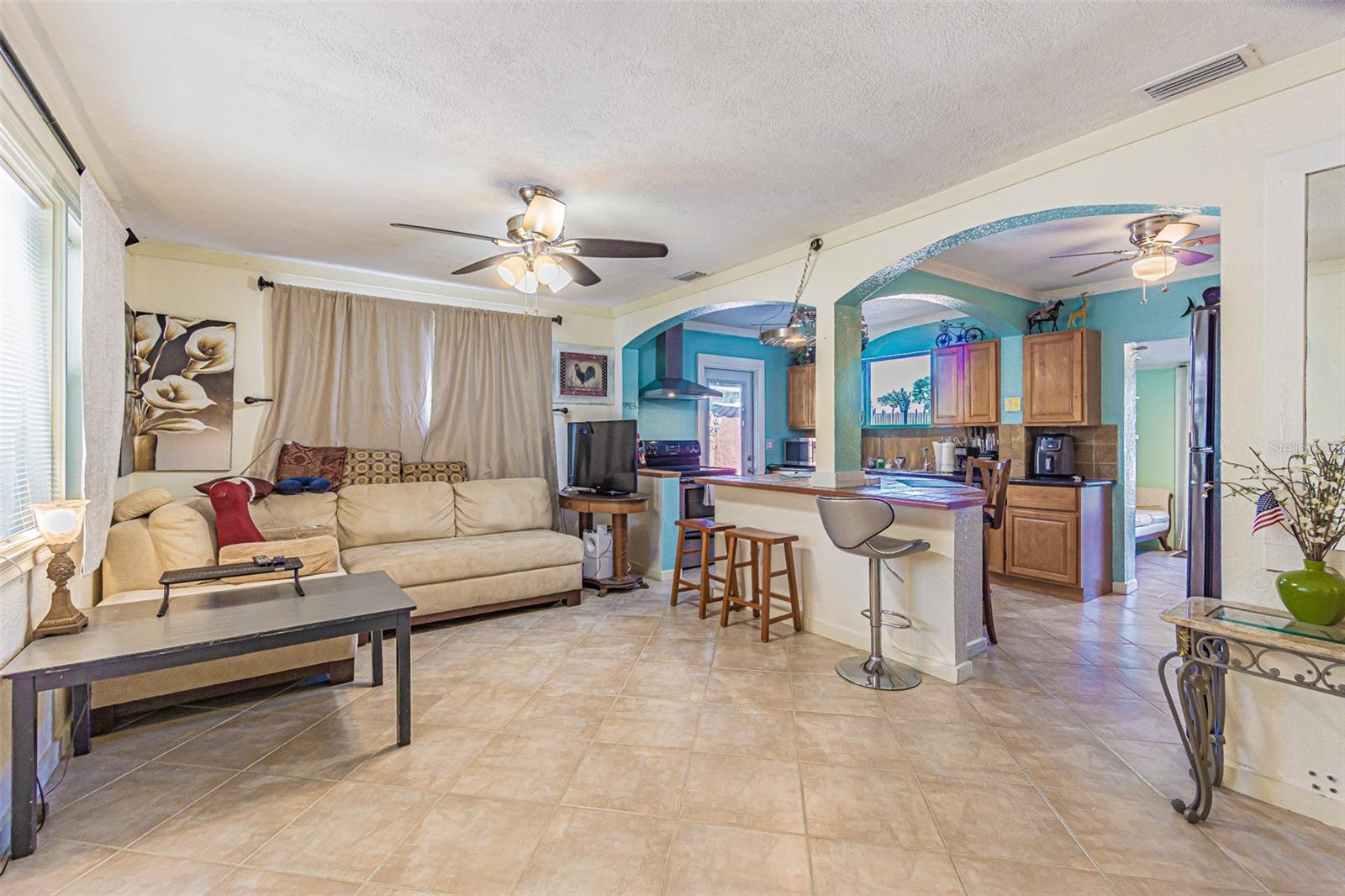 1024 Apache Trail, FL