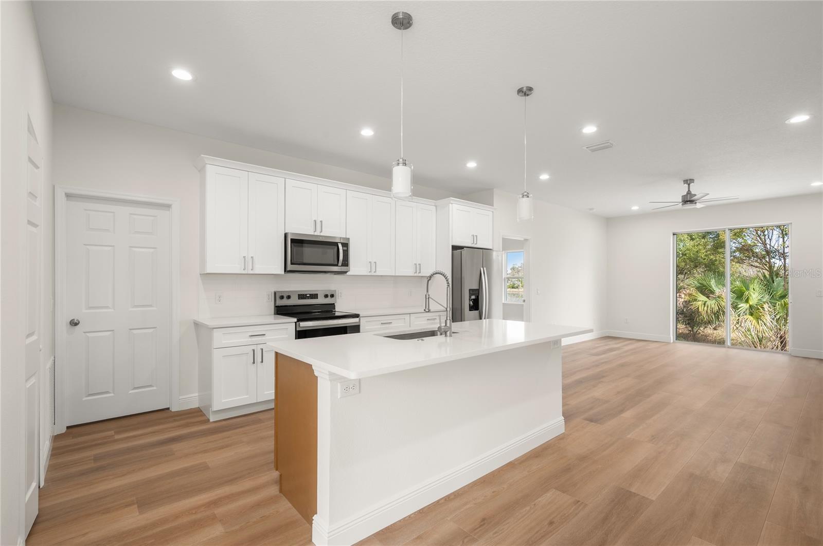 140 11th Avenue, FL
