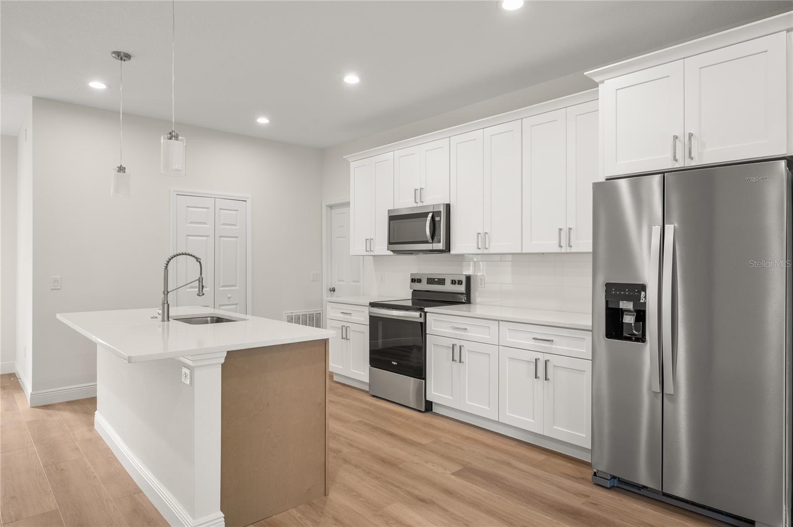 140 11th Avenue, FL