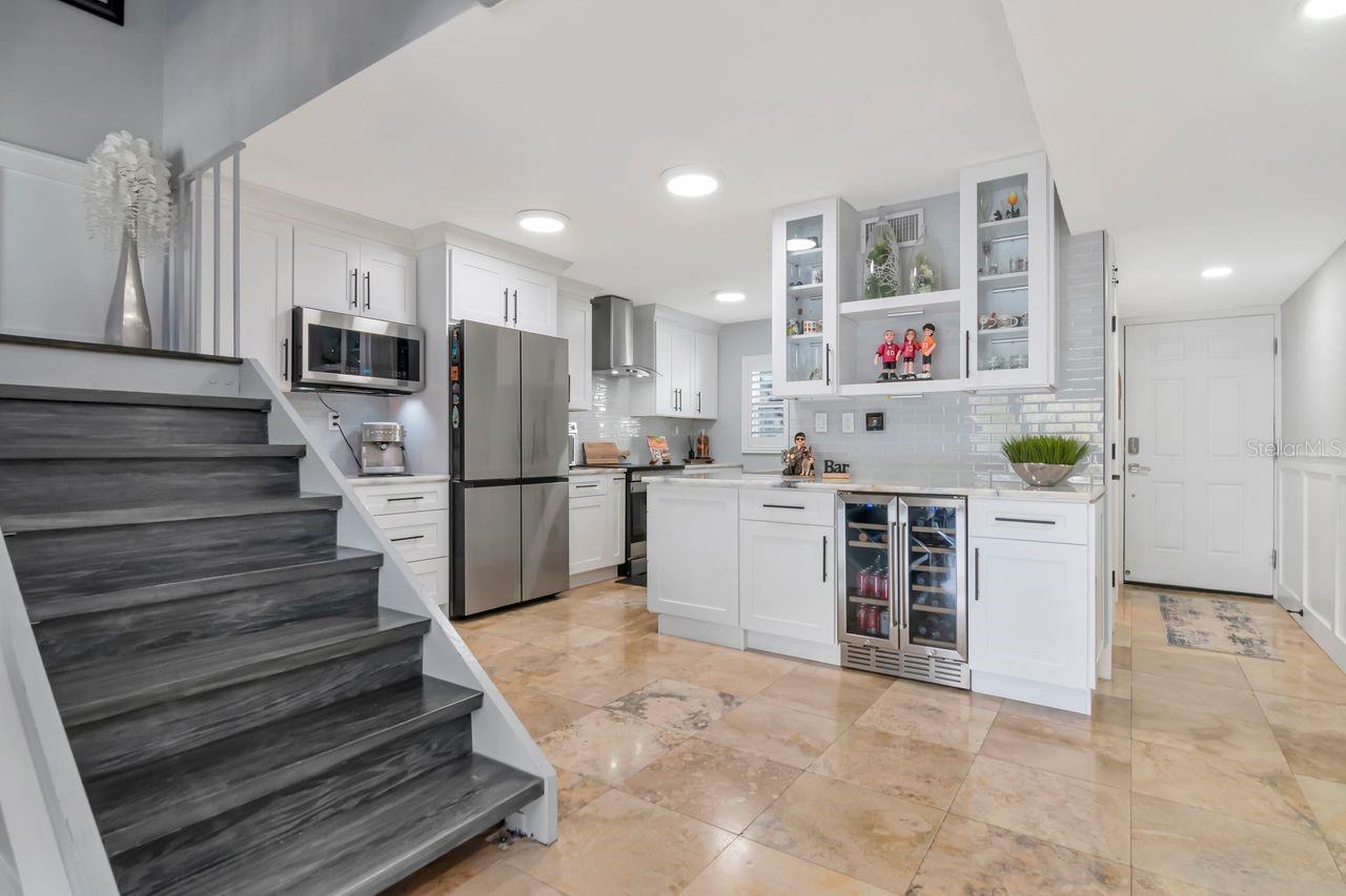 2424 Tampa Bay Boulevard, FL