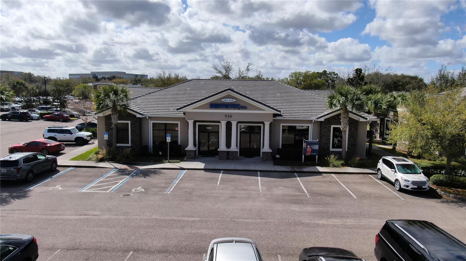 938 International Parkway, FL