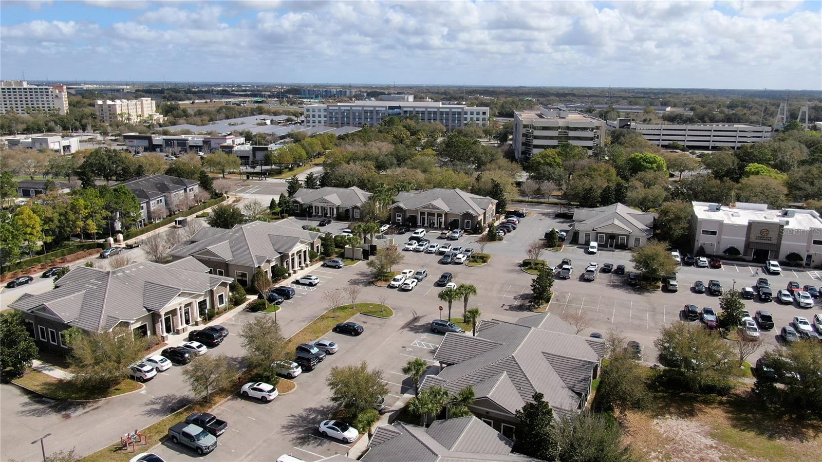 938 International Parkway, FL