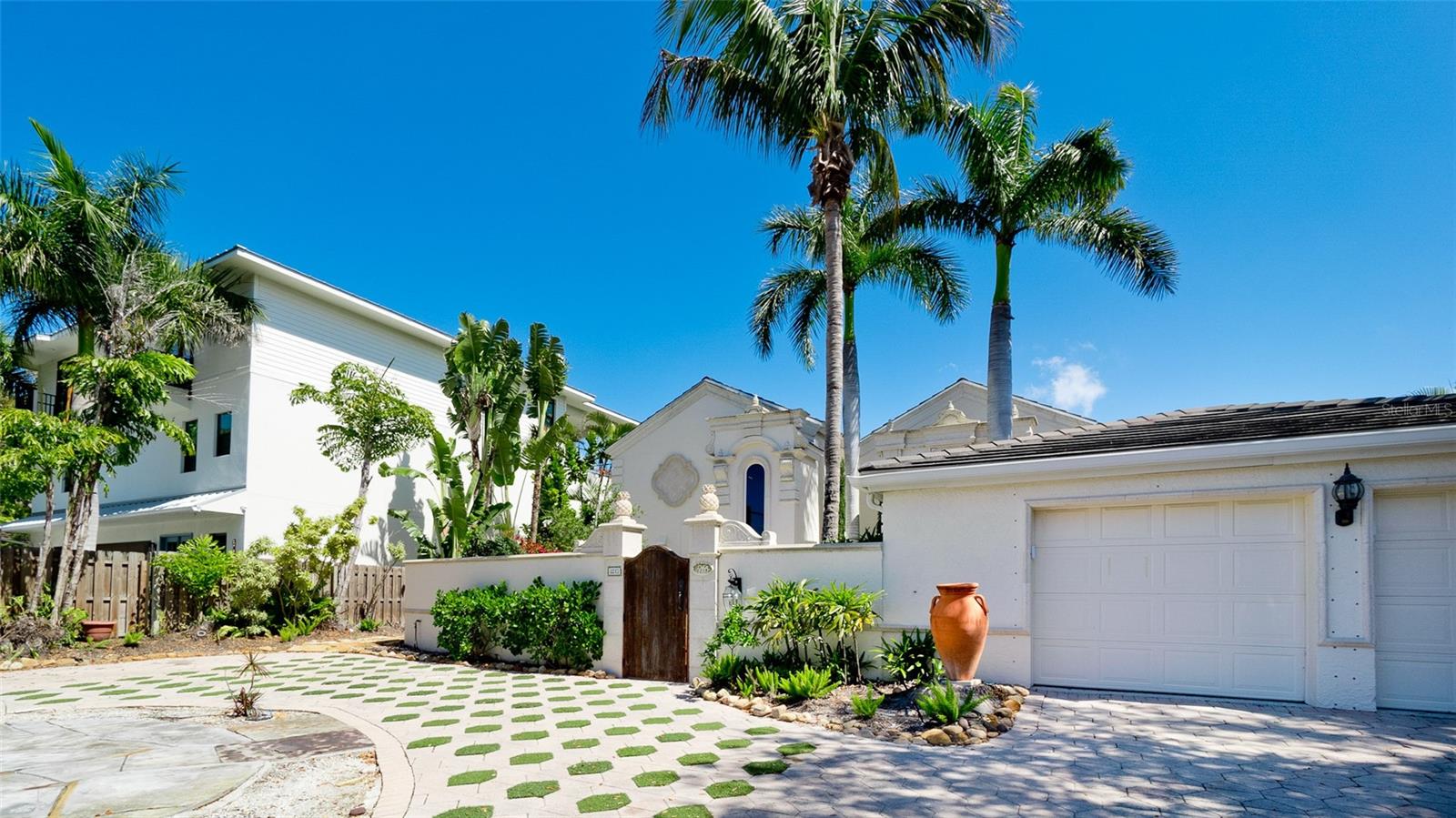 8213 Midnight Pass Road, FL