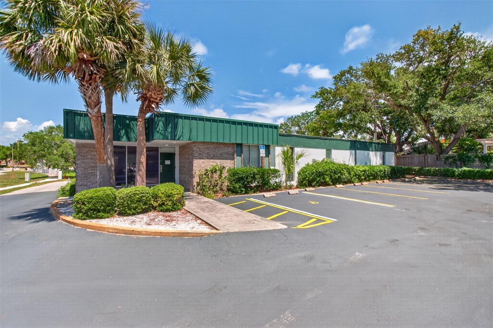 2039 Indian Rocks Road, FL