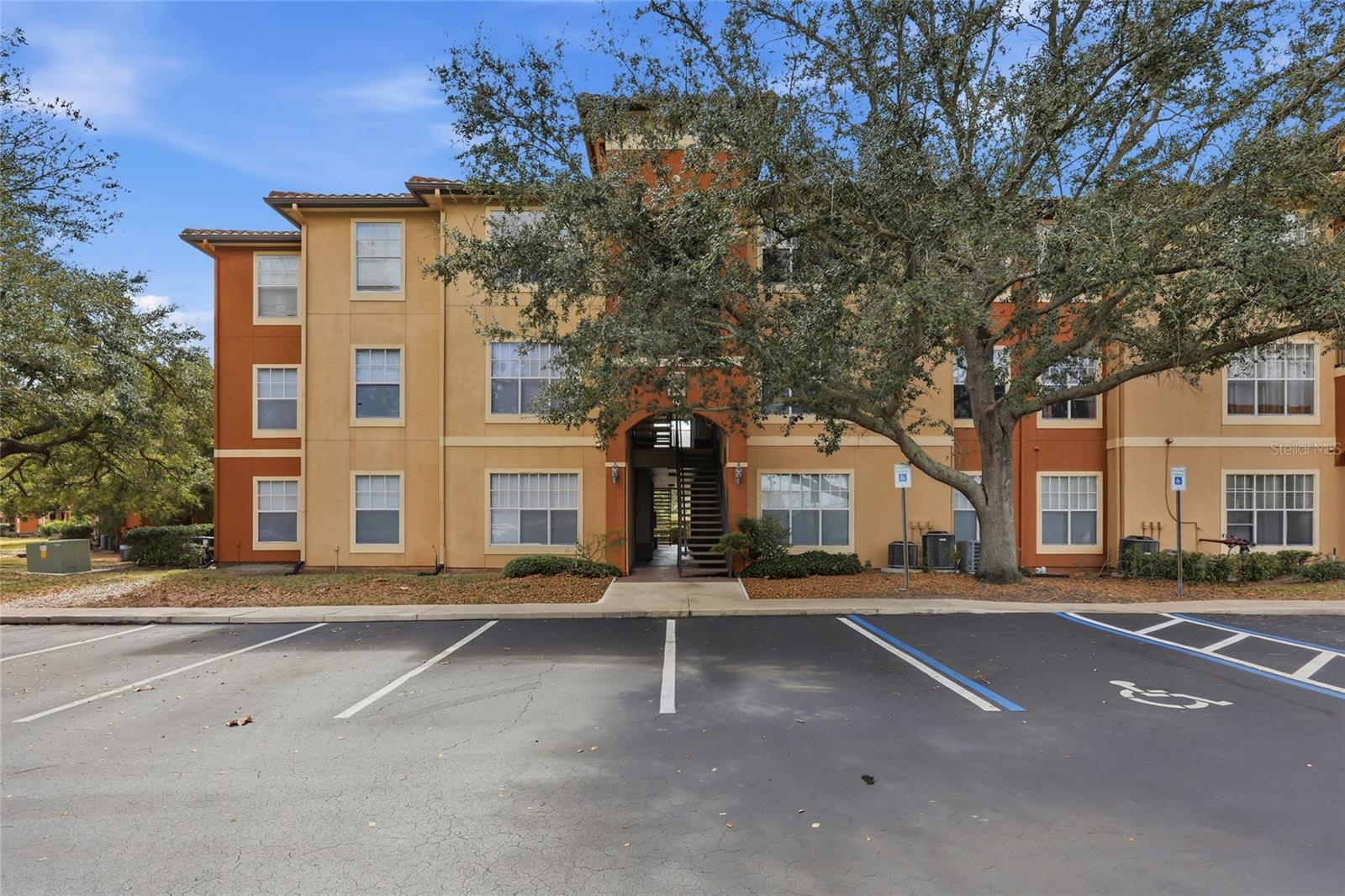 5518 Metrowest Boulevard, FL