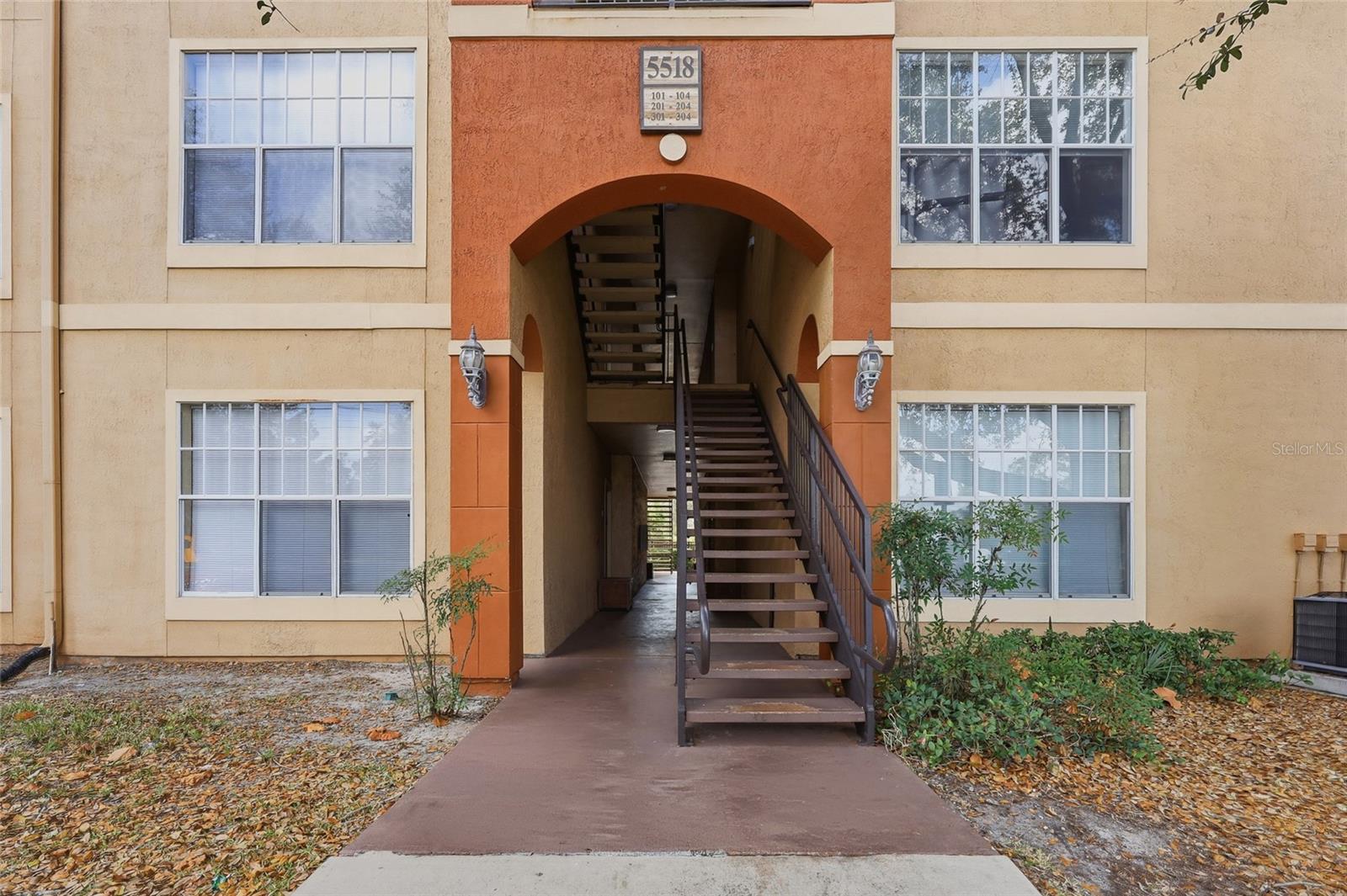 5518 Metrowest Boulevard, FL