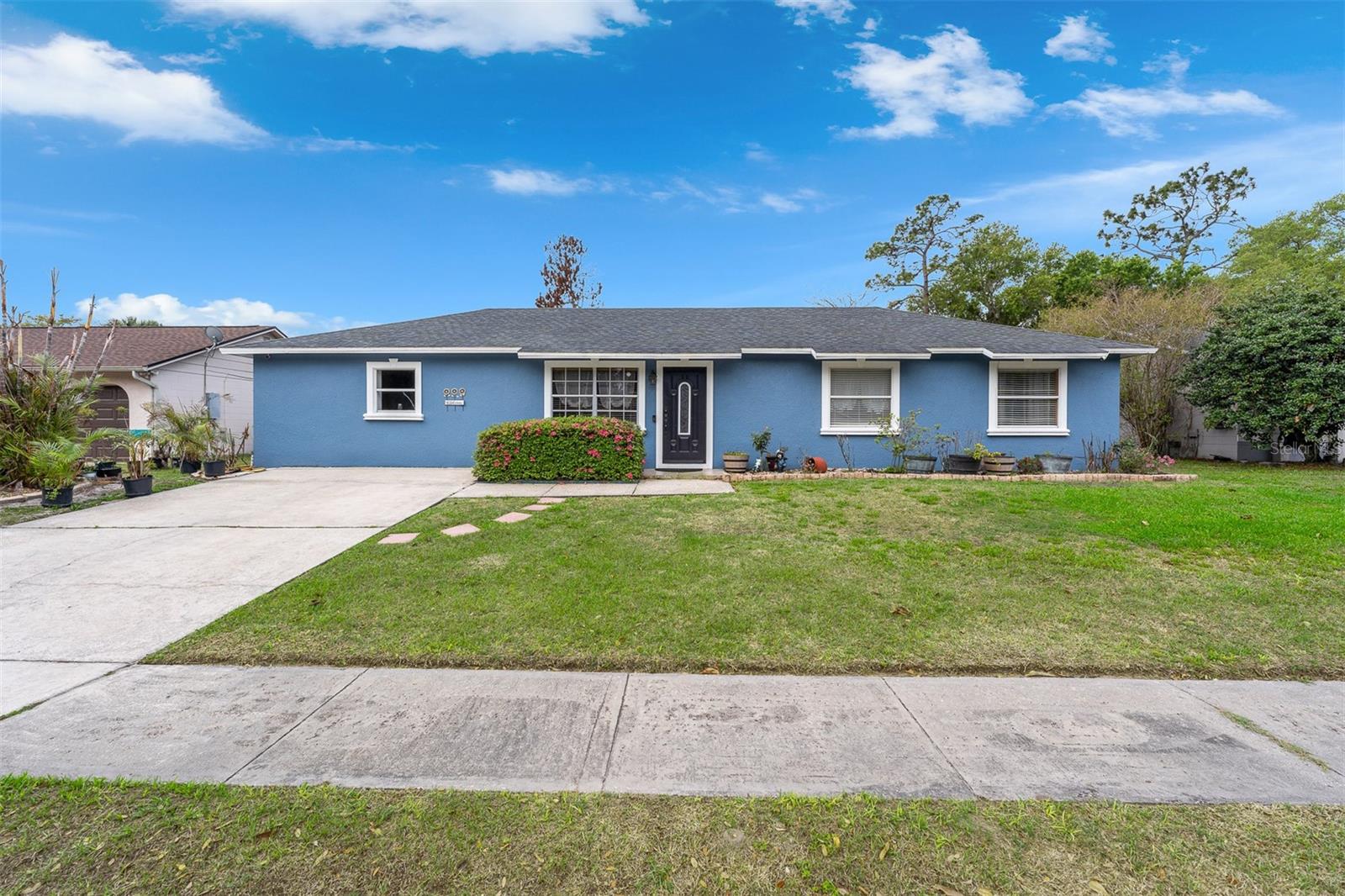 8509 Lyonia Drive, FL