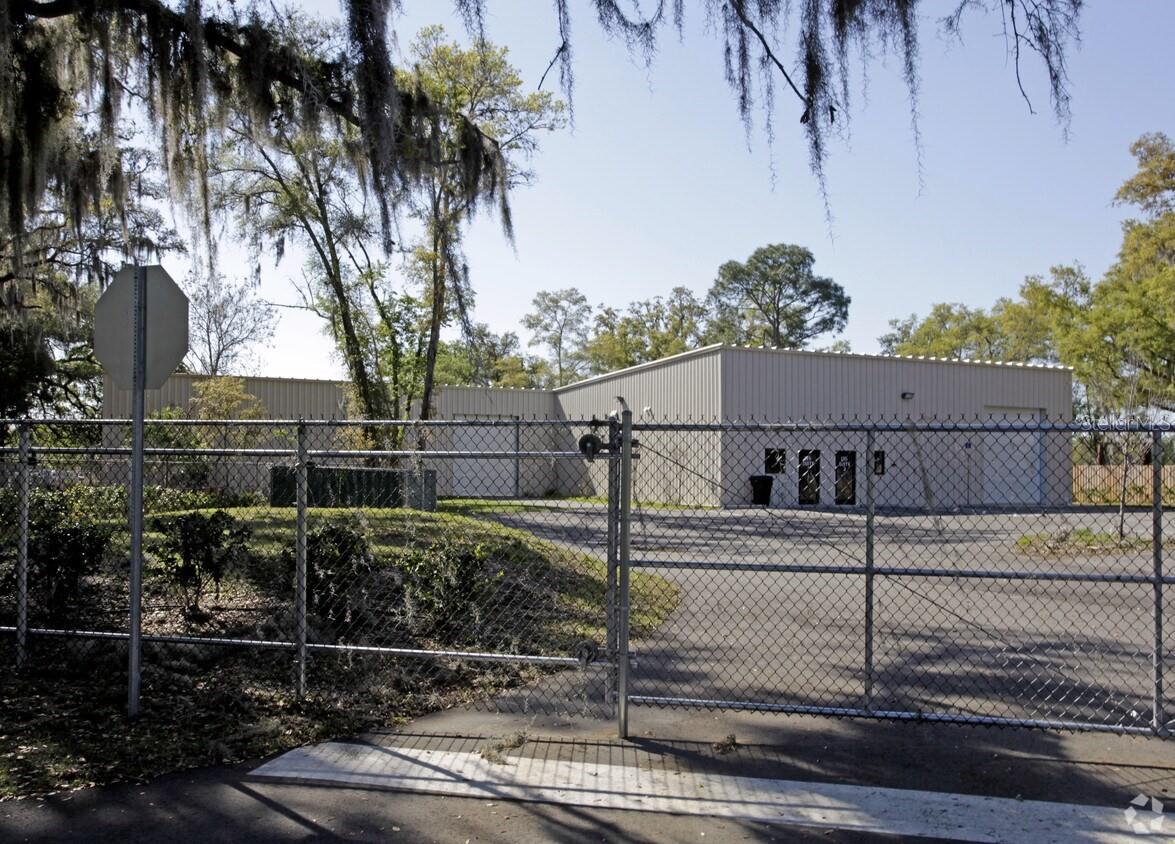 125 Montclair Road, FL