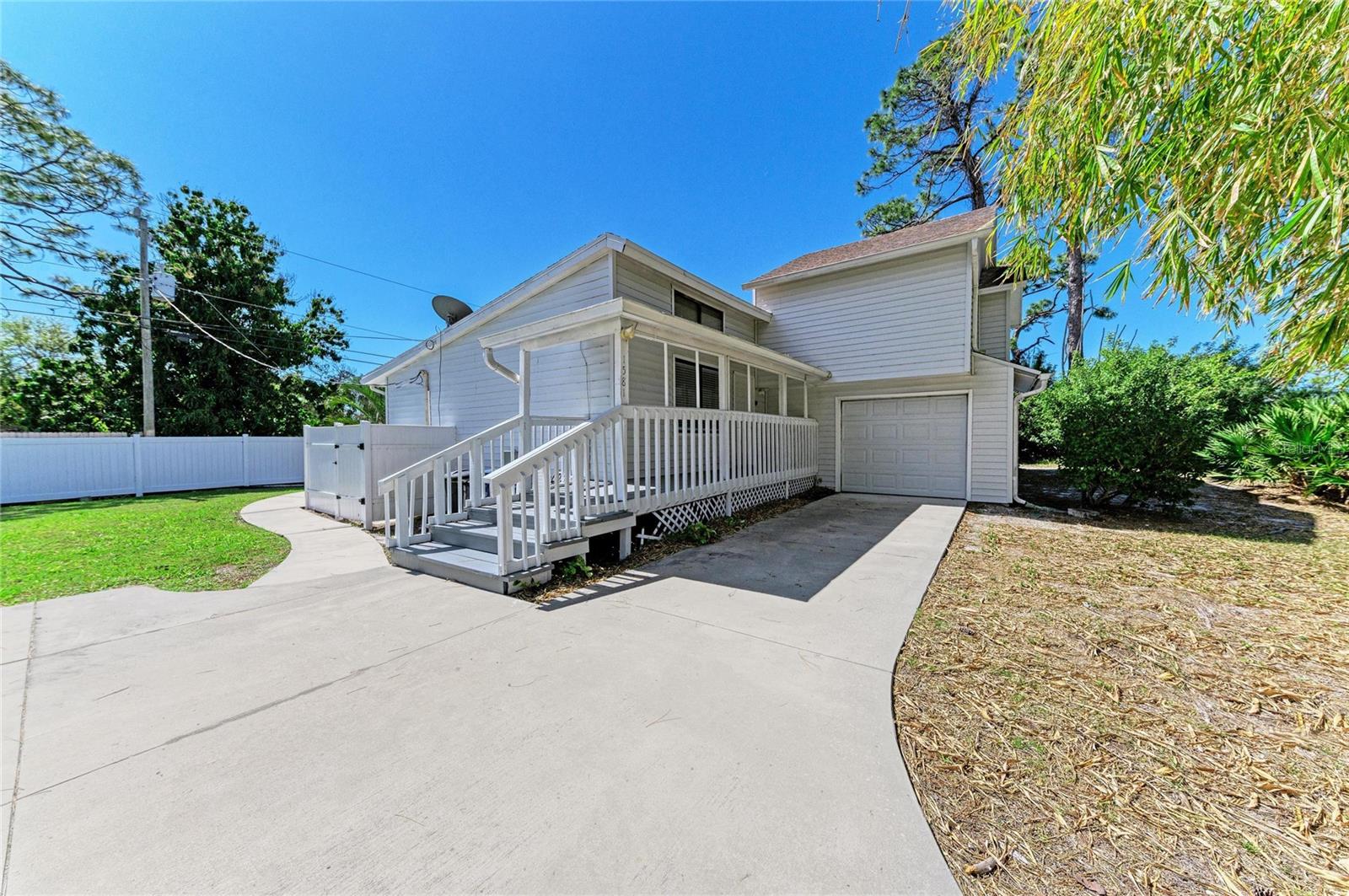 1581 Royal Road, FL