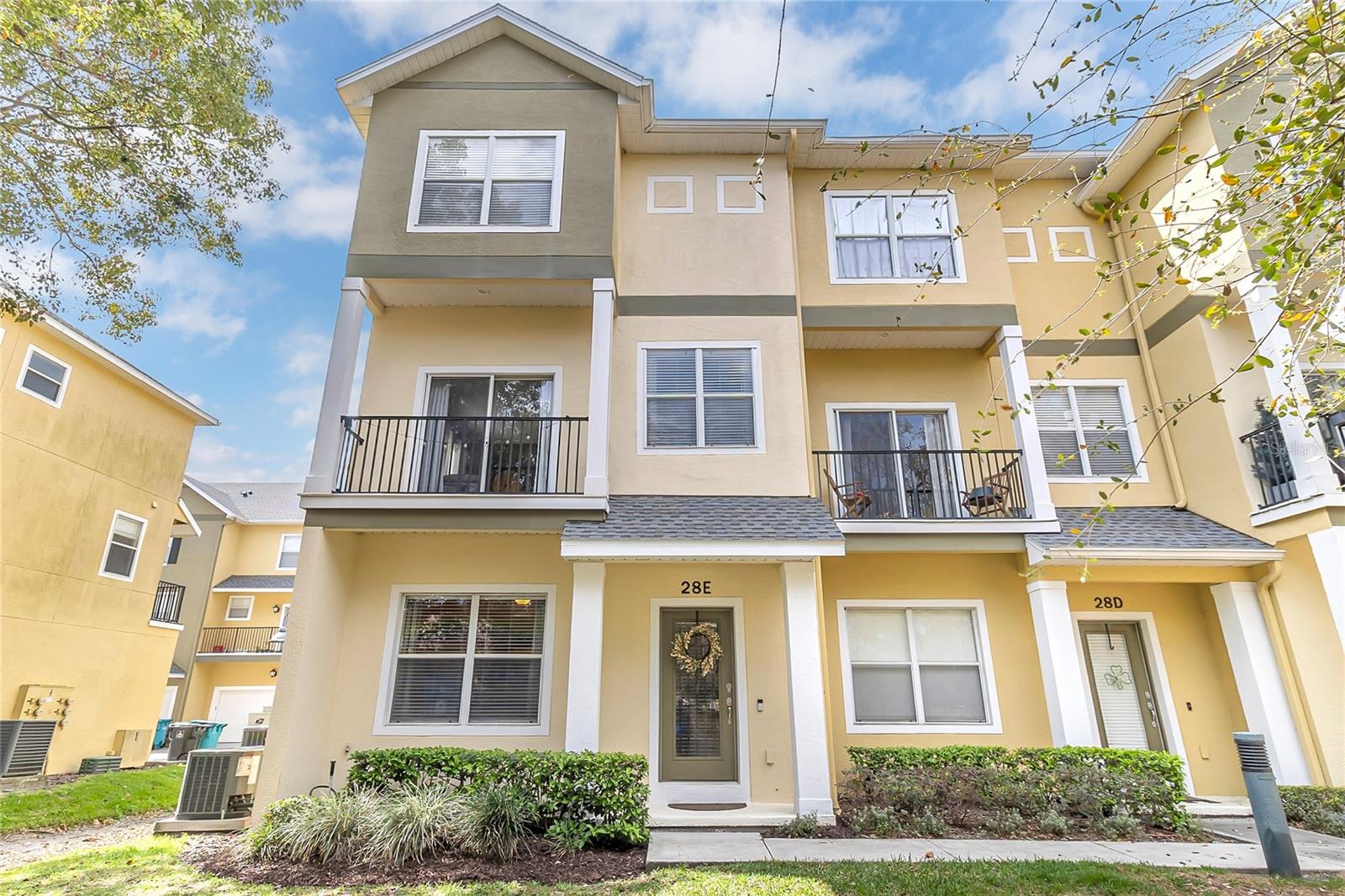 28 Esther Street, FL
