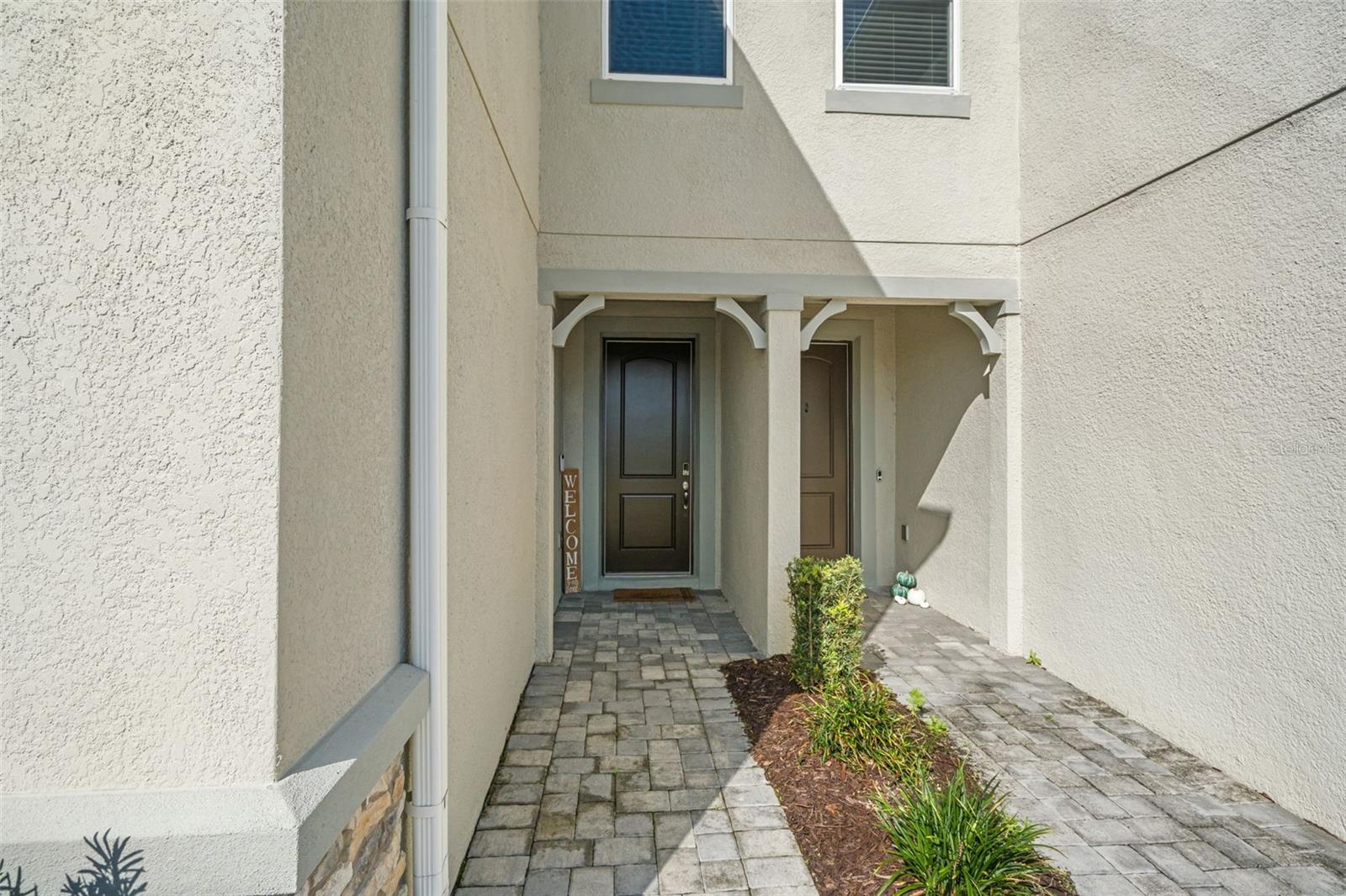 26008 Woven Wicker Bend, FL