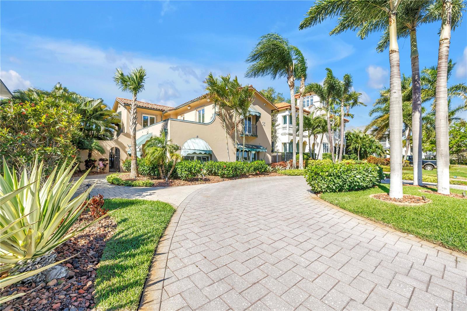 2410 Coffee Pot Boulevard, FL