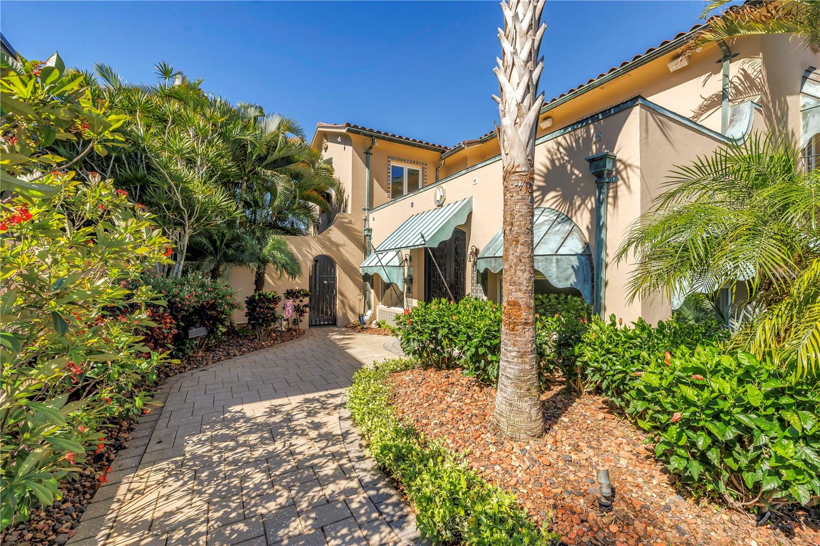 2410 Coffee Pot Boulevard, FL