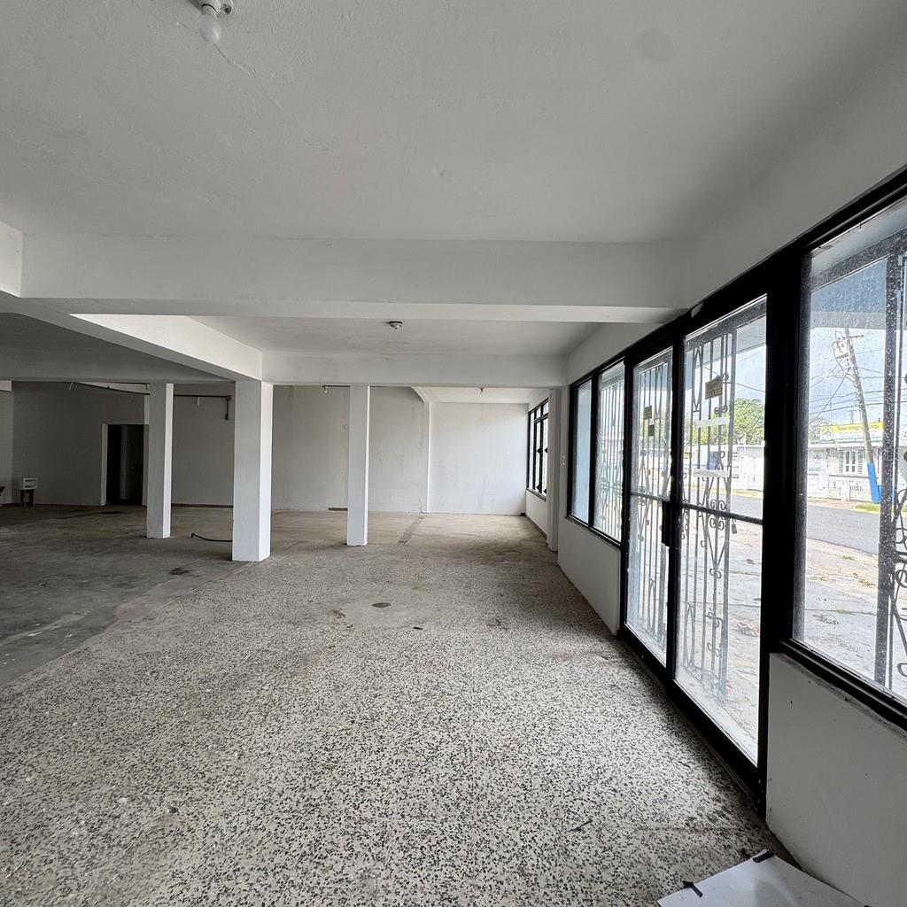 Calle 3 Urb. Flamboyan, PR