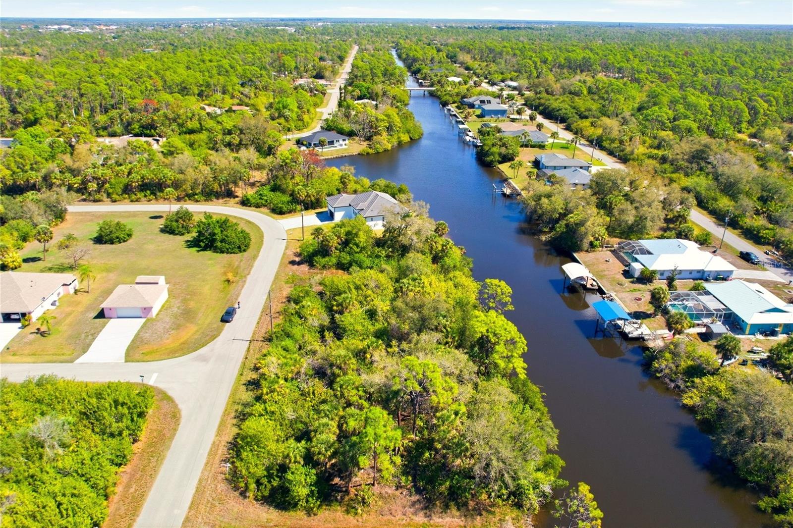 594 Mcdill Drive, FL