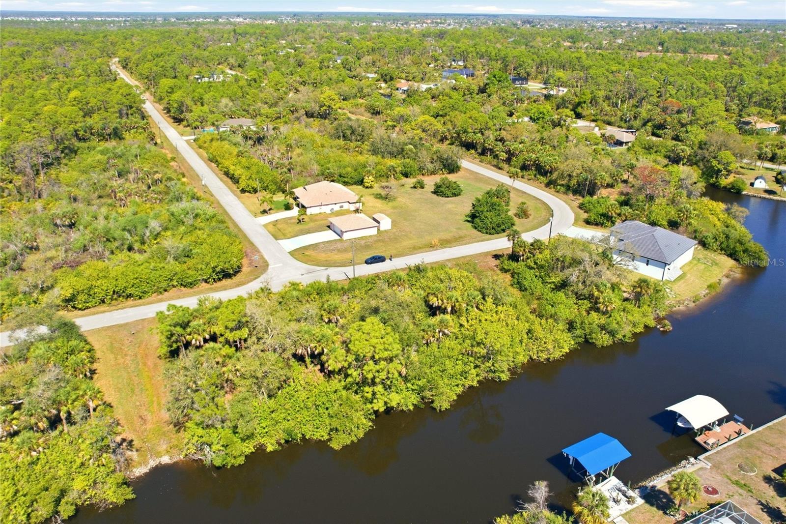 594 Mcdill Drive, FL