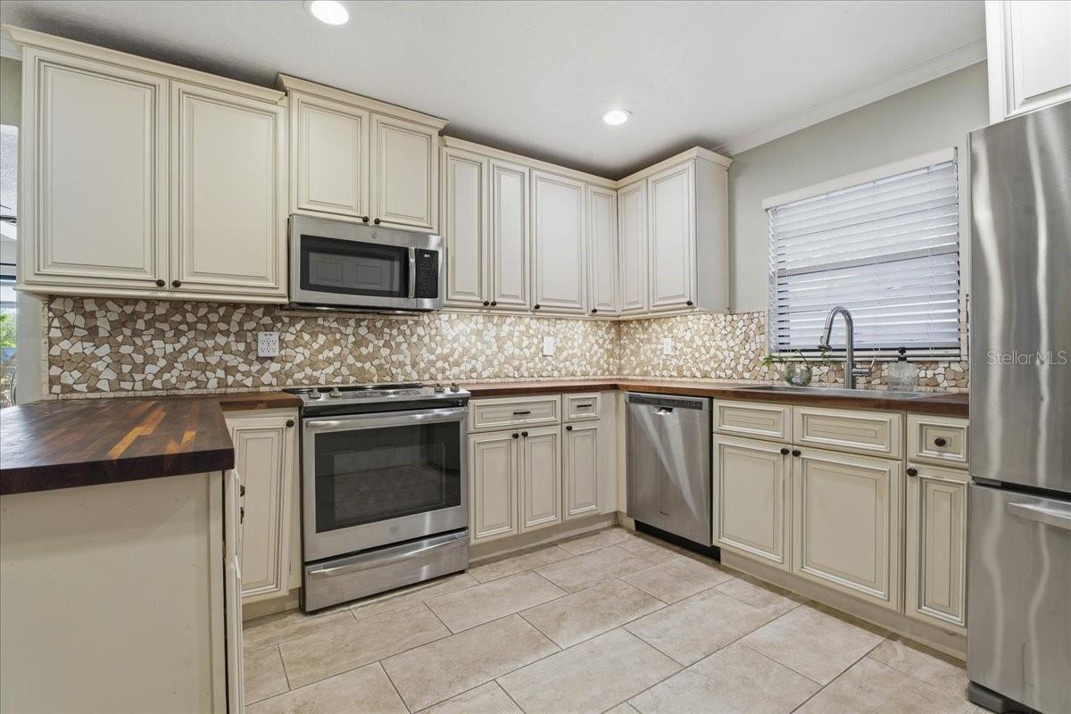 1467 Georgetowne Drive, FL
