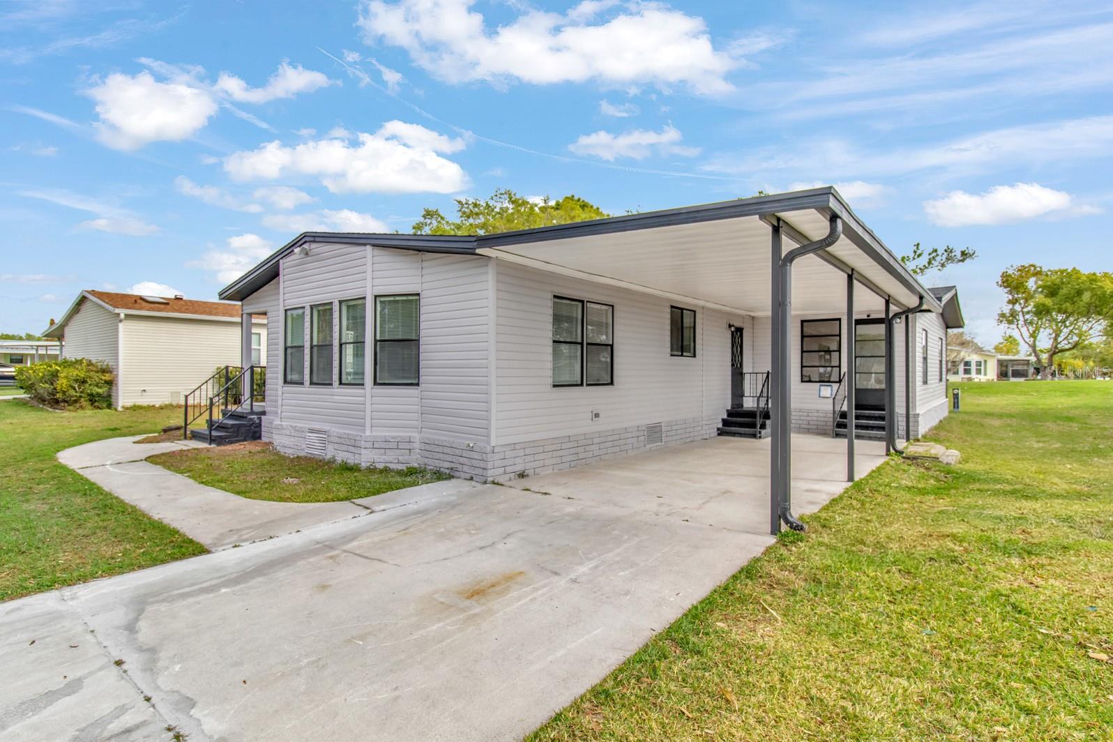 217 Ellsworth Drive, FL