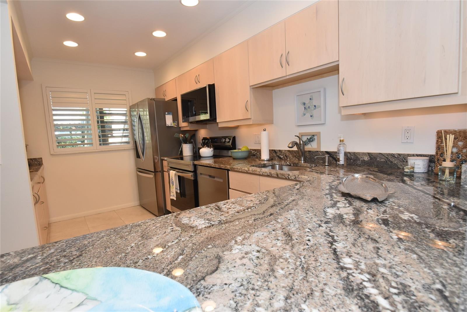 1510 Pelican Point Dr, FL