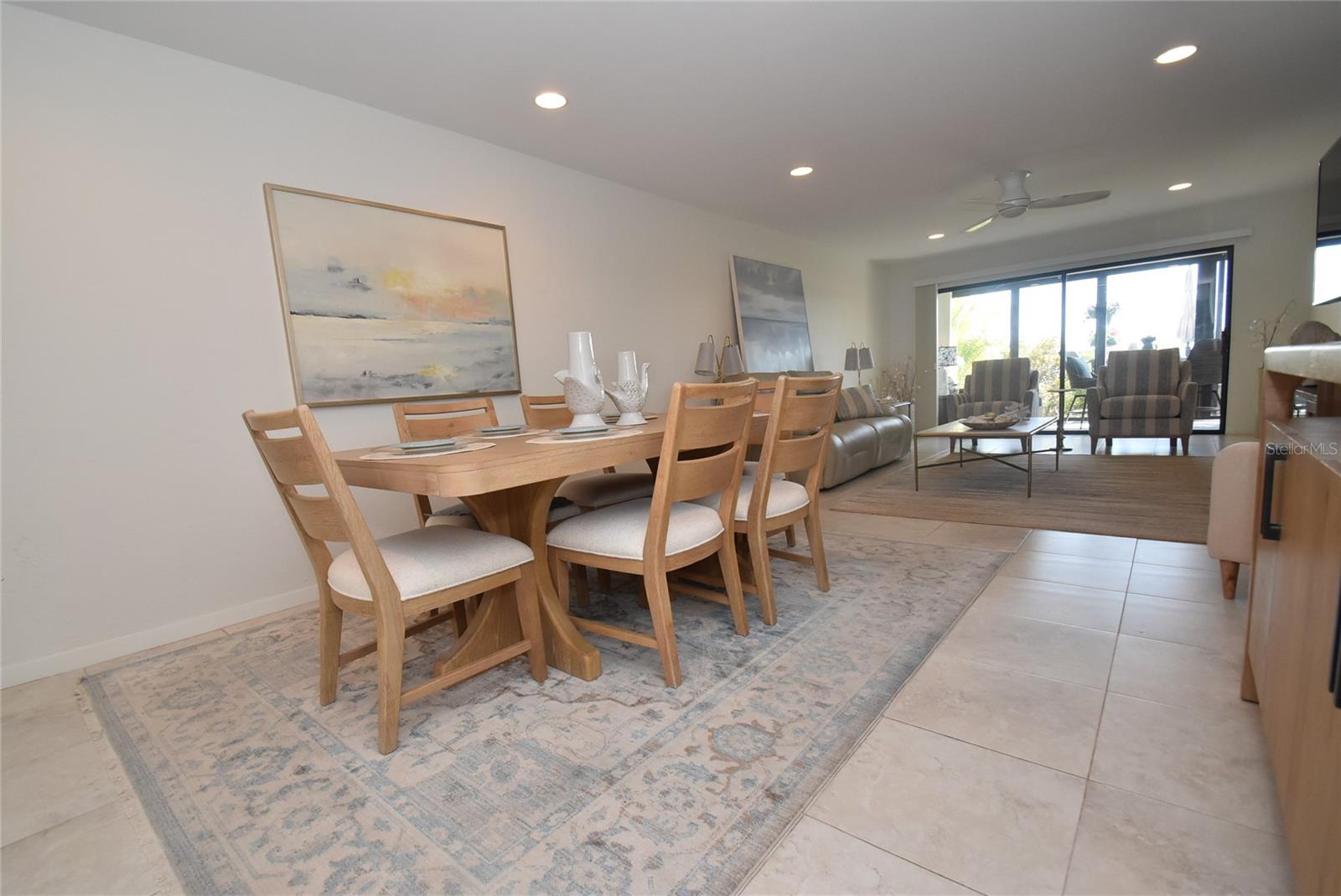 1510 Pelican Point Dr, FL