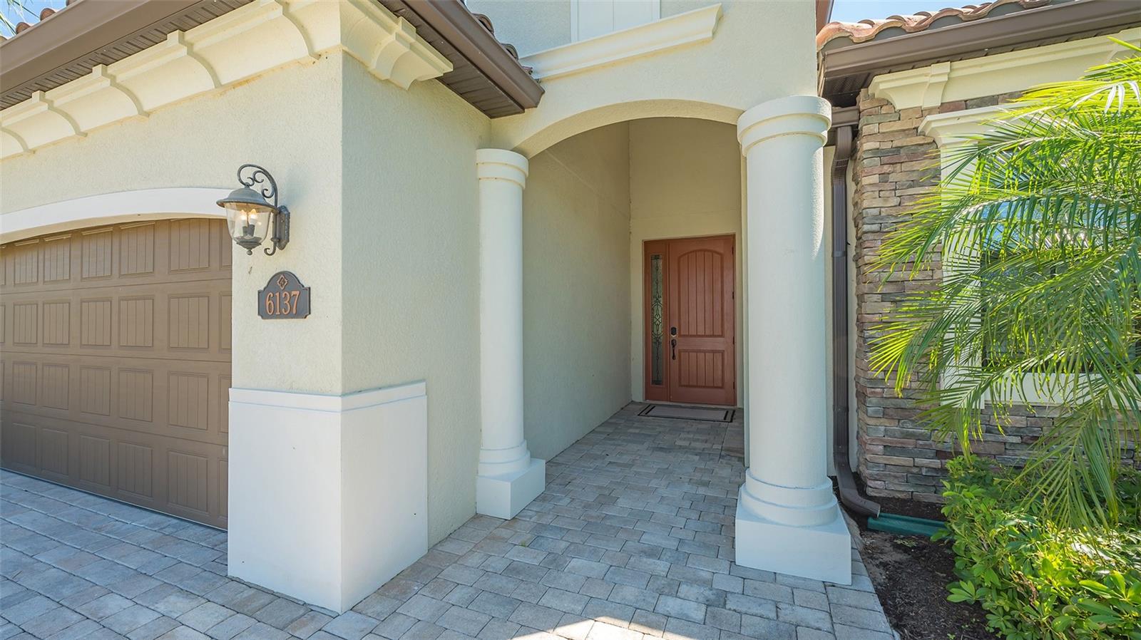 6137 Cessna Run, FL