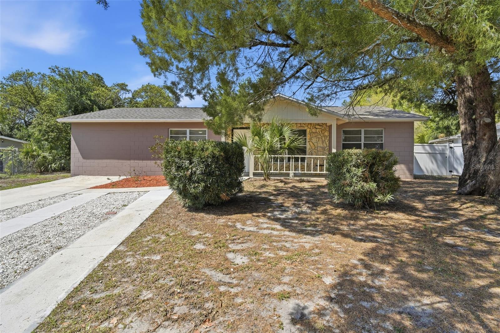 1102 Bellini Lane, FL
