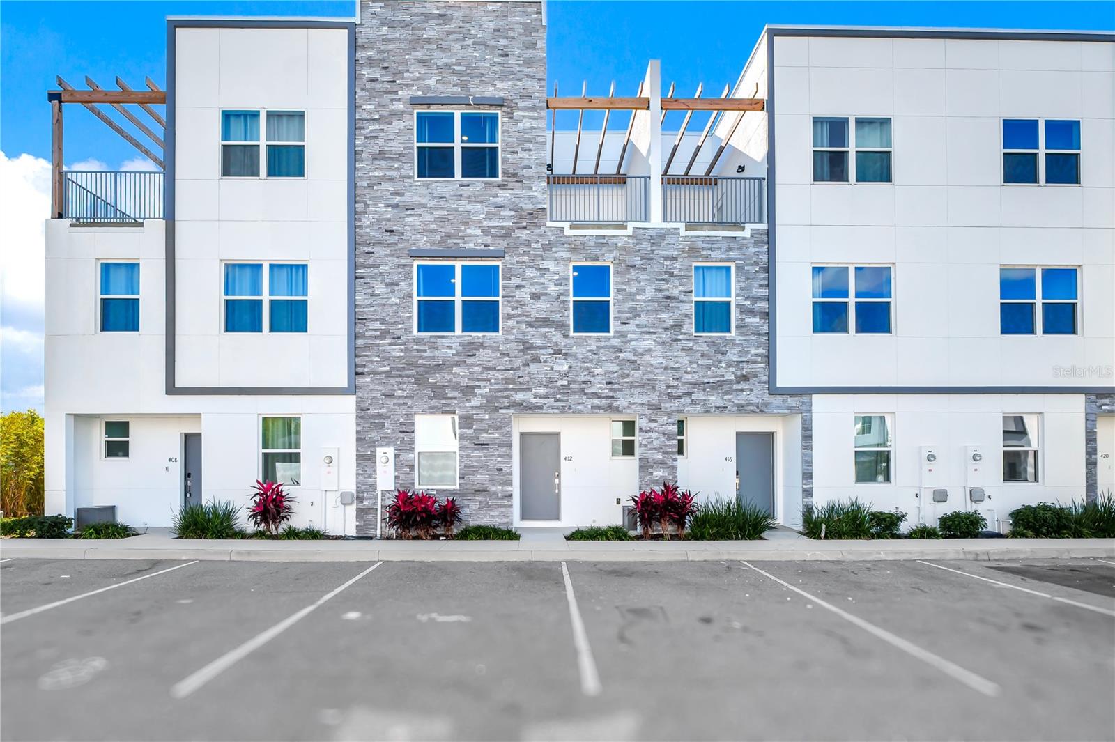 412 Famagusta, FL
