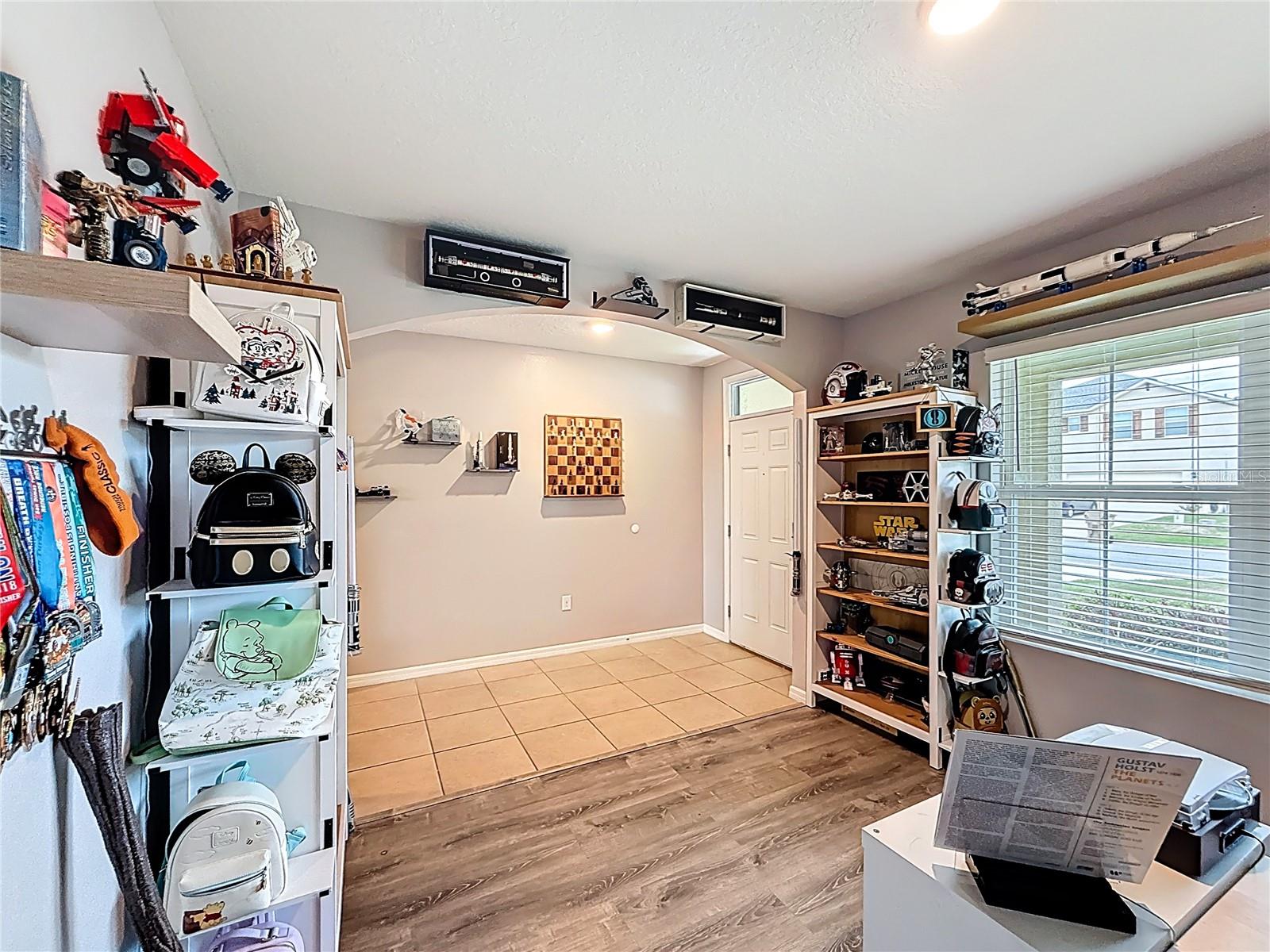 3689 Maidencain Street, FL