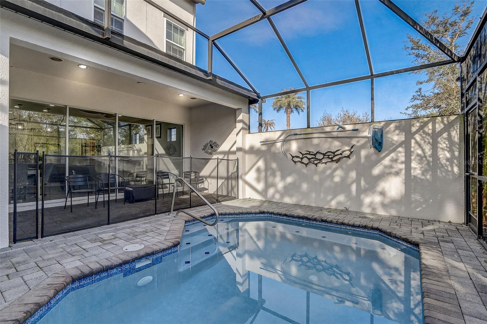 518 Captiva Drive, FL