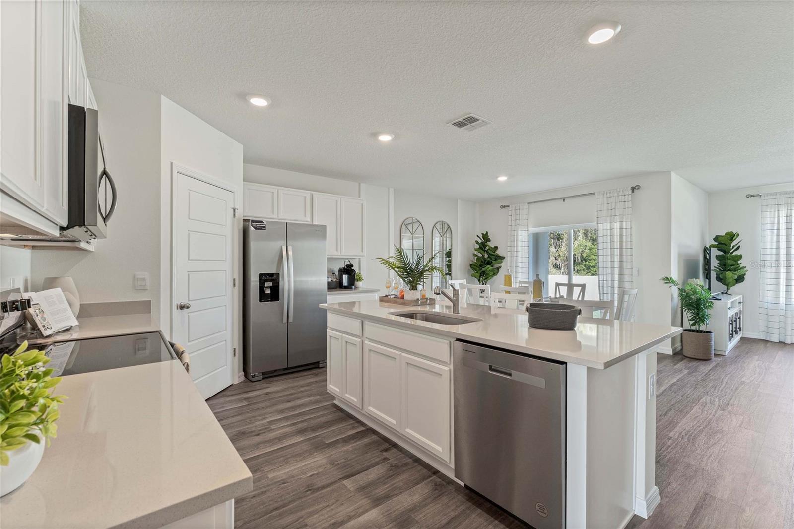 8595 Cape Fox Cove, FL