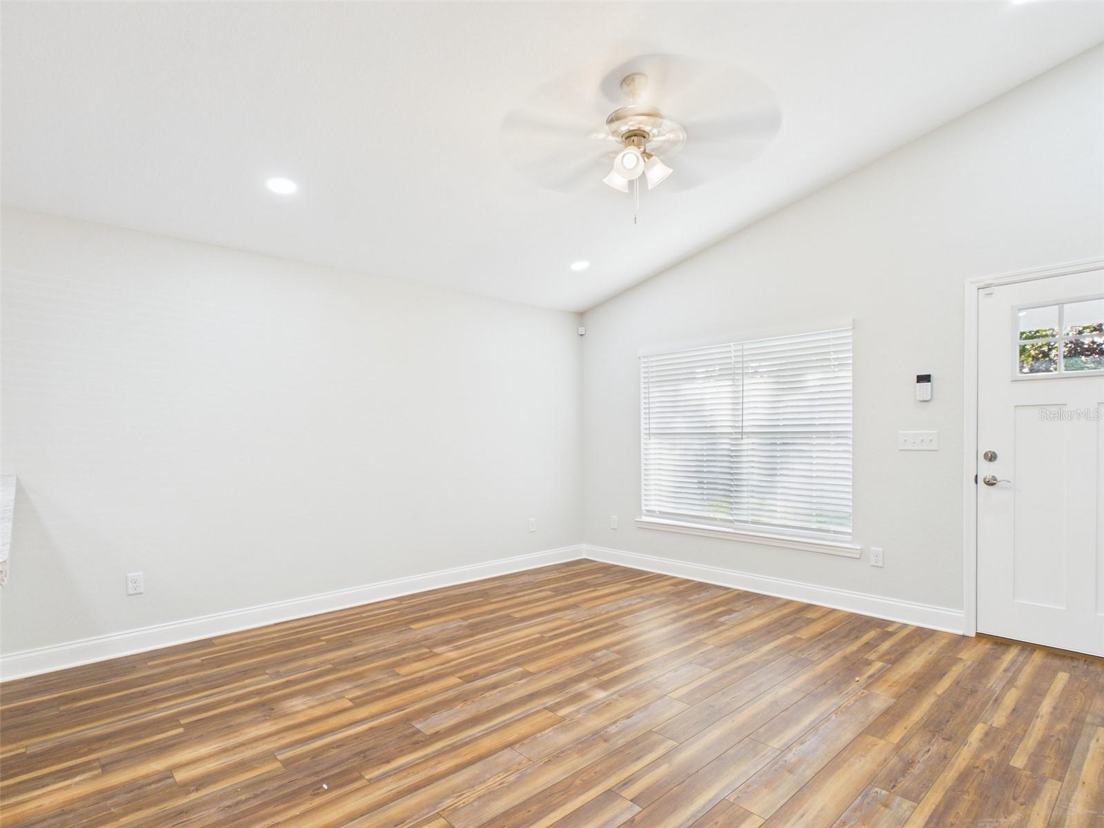 837 Lincoln Avenue, FL