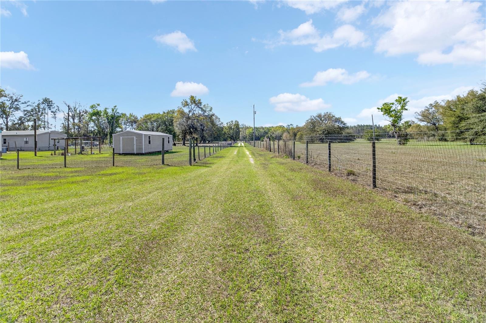 5570 76th Terrace, FL