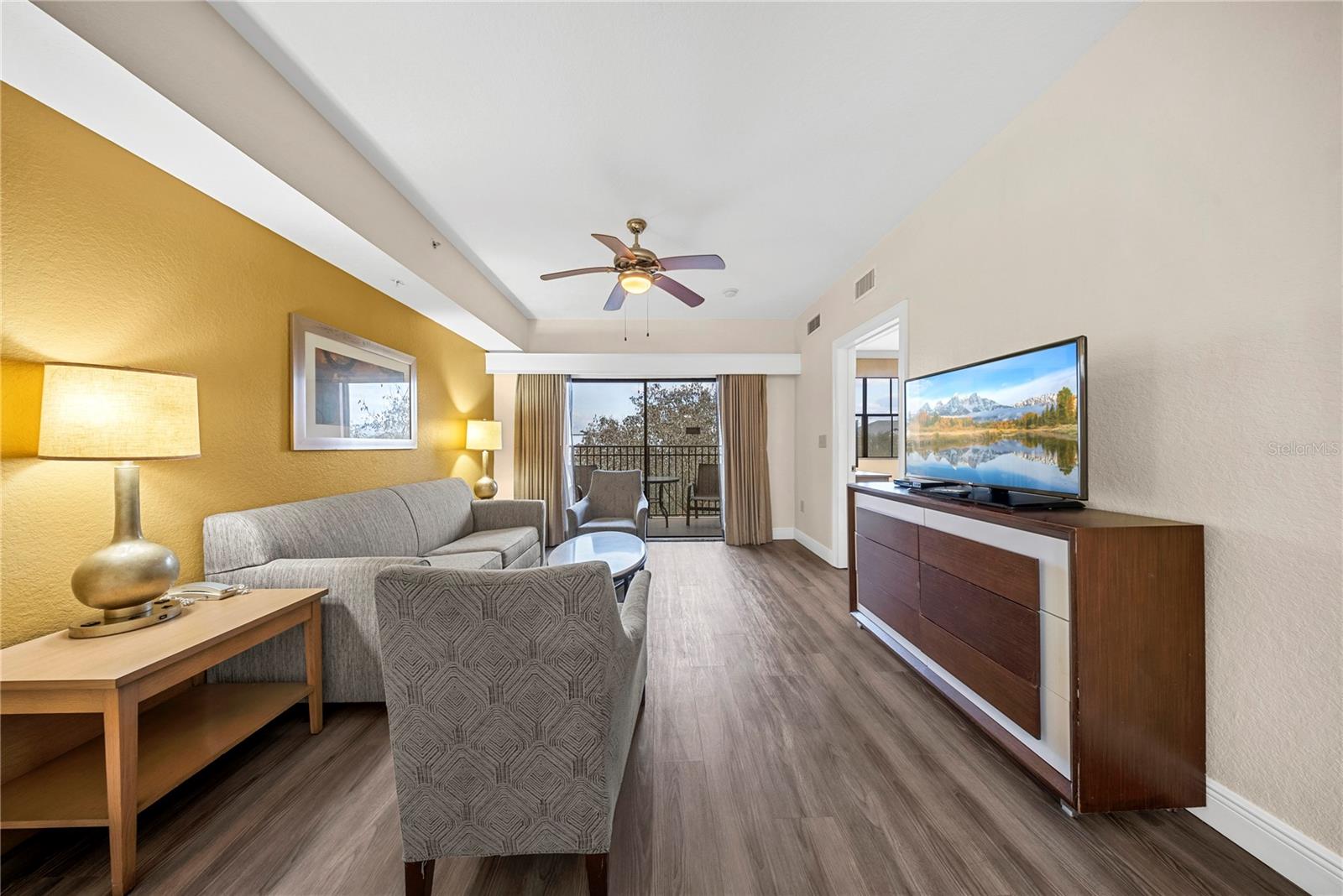 12527 Floridays Resort Drive, FL