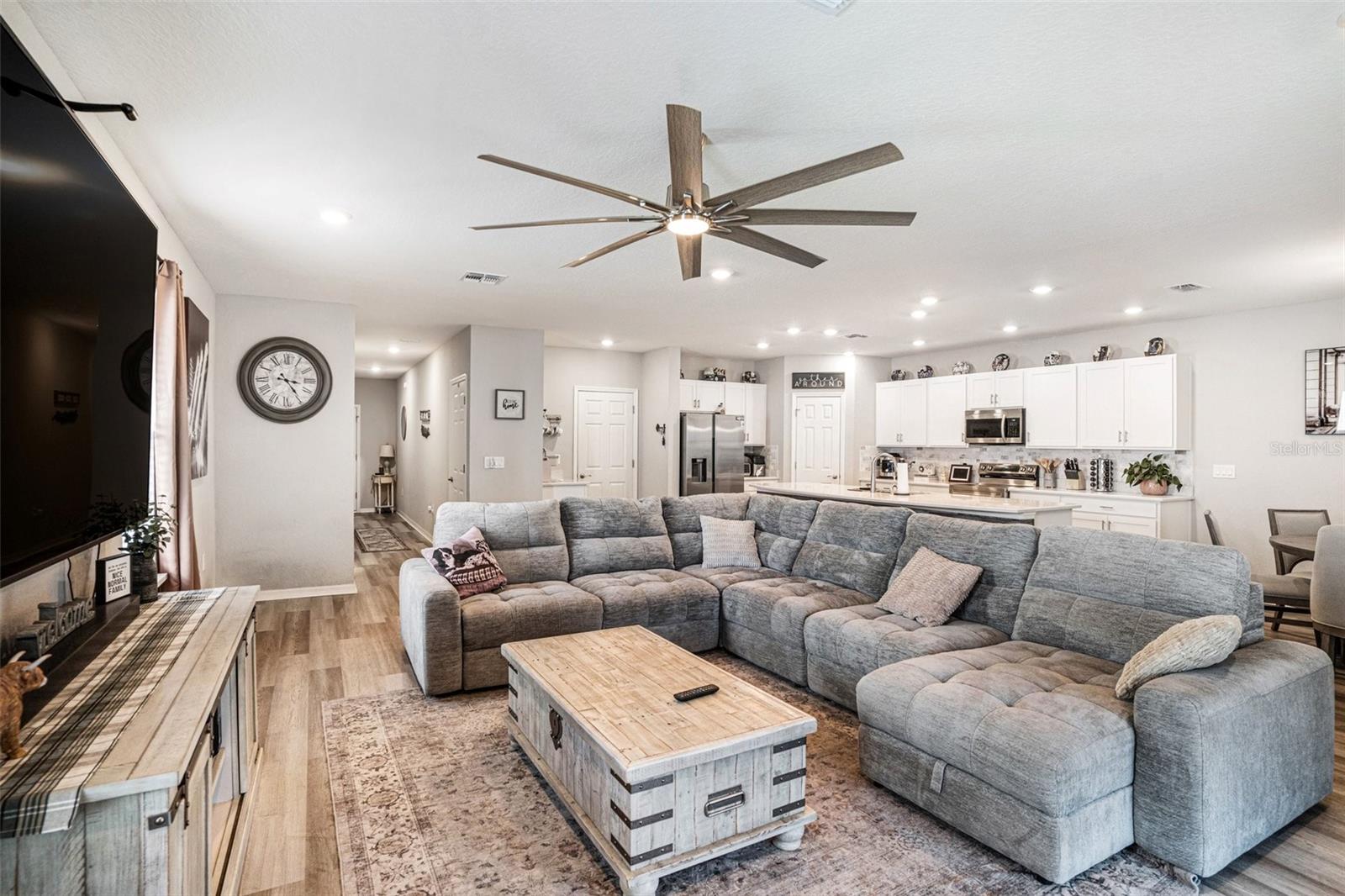 6518 Pebblebrooke Drive, FL