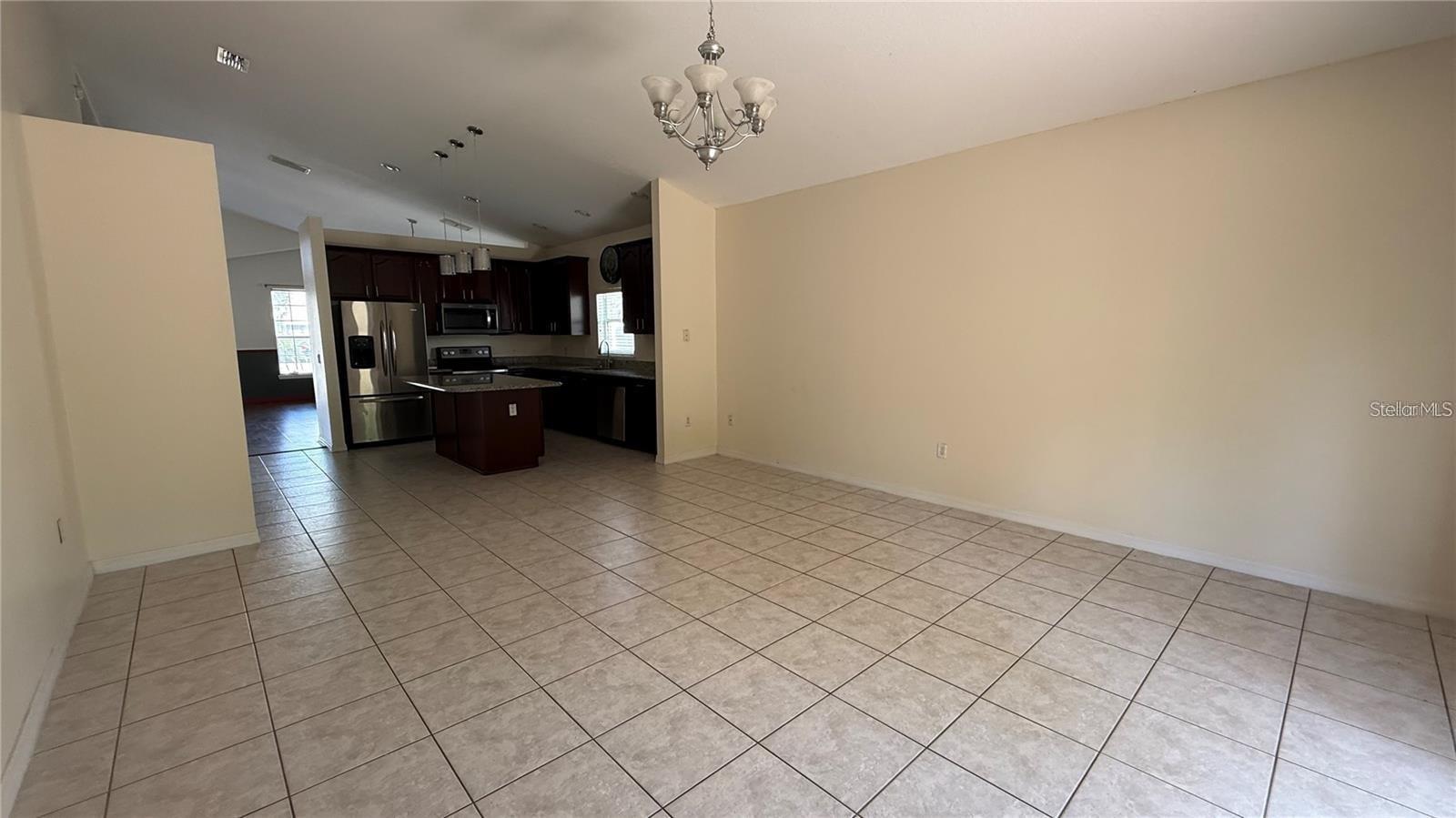 979 Hacienda Circle, FL