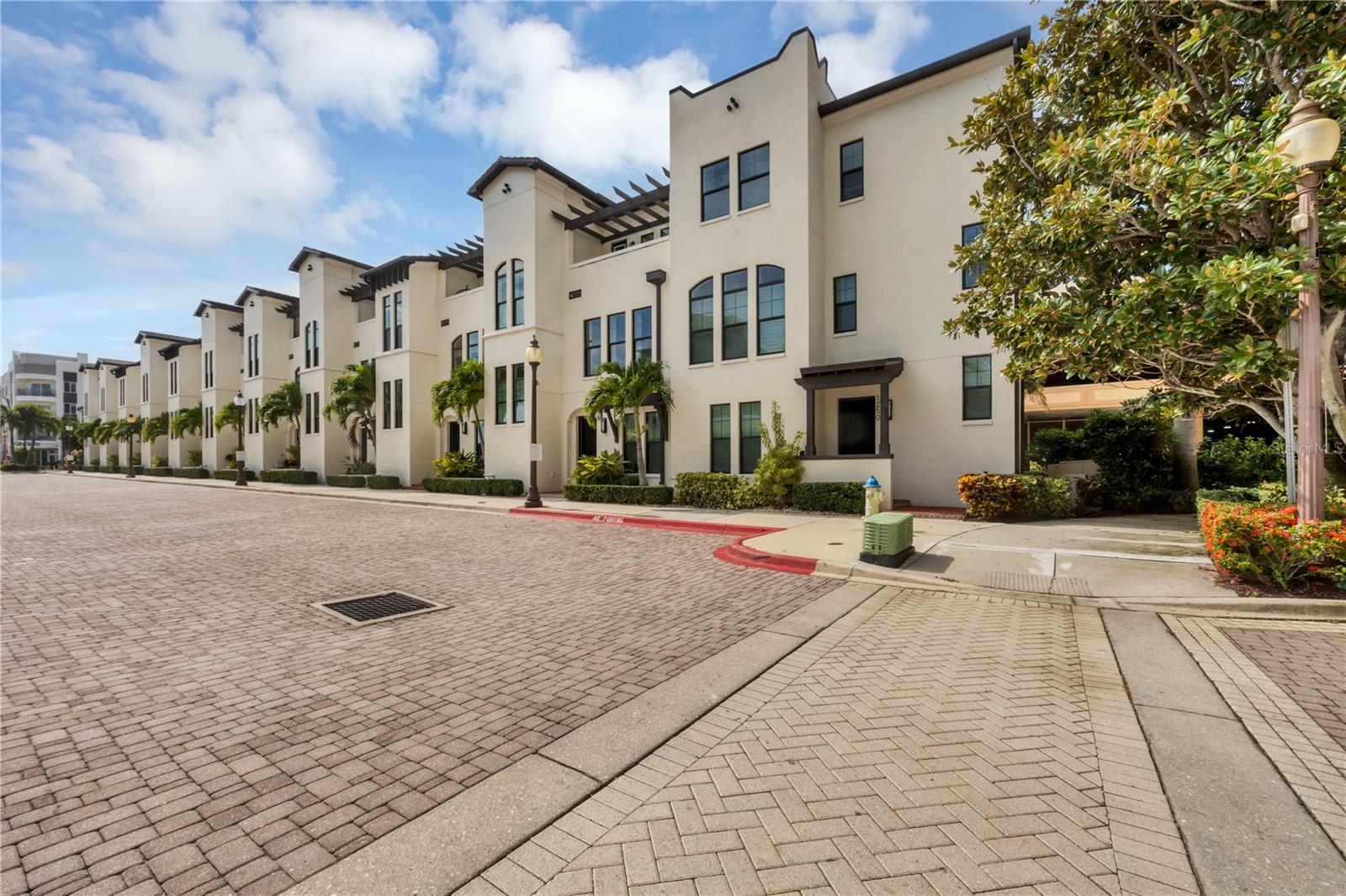 1250 May Lane, FL