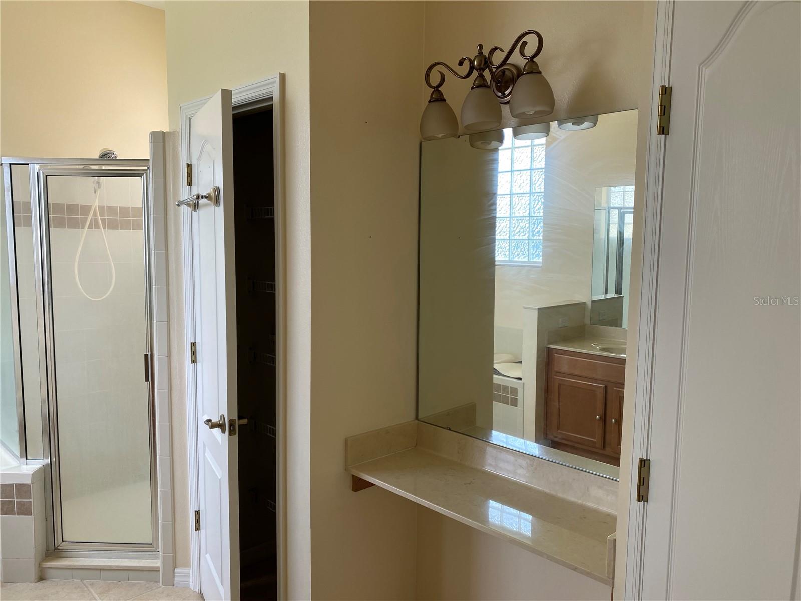 12934 Colonnade Circle, FL